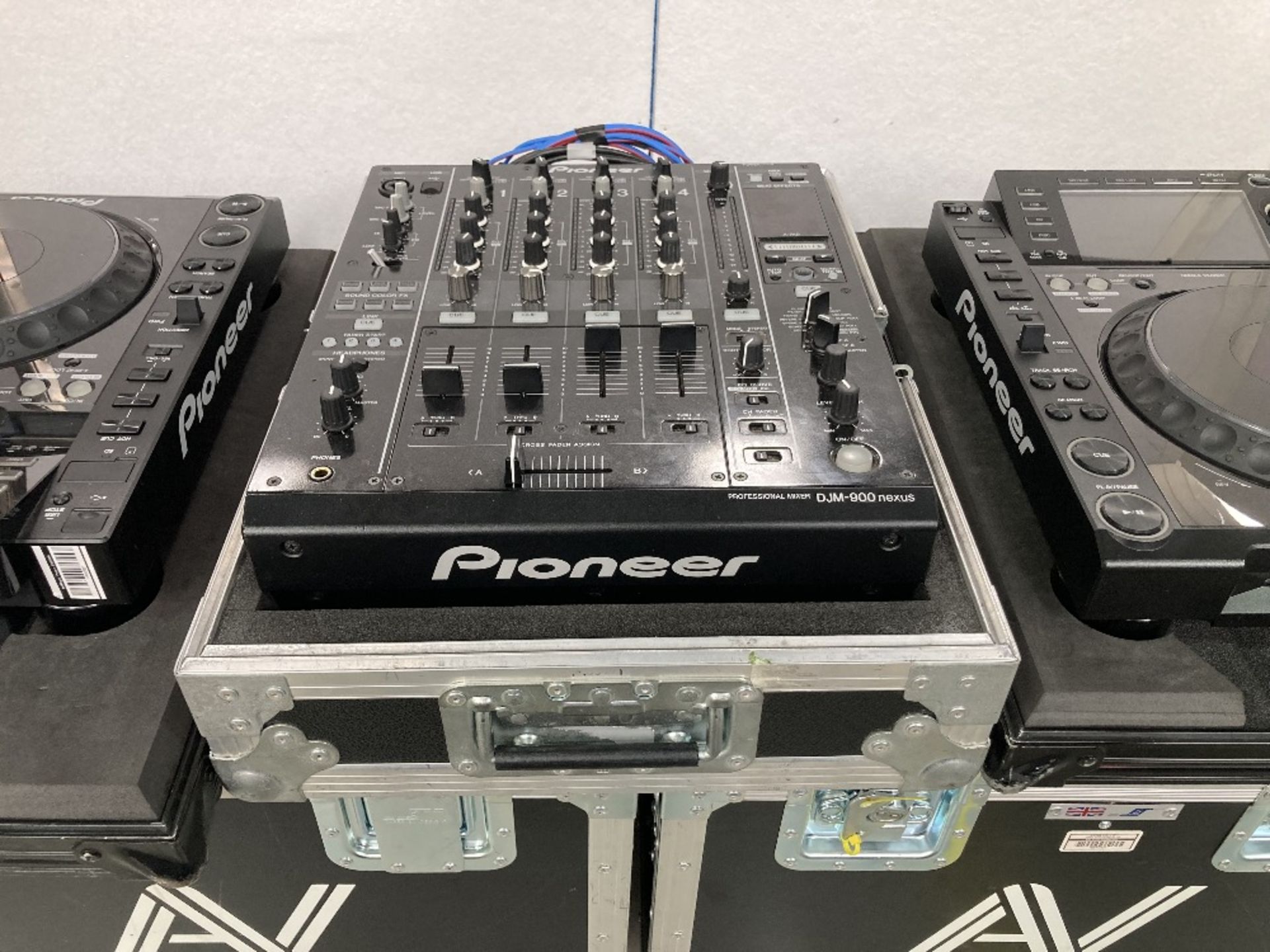 (2) Pioneer CDJ-2000NXS Nexus DJ Decks, Pioneer DJM-900 Nexus DJ Mixer & Heavy Duty Flight Cases - Image 5 of 9