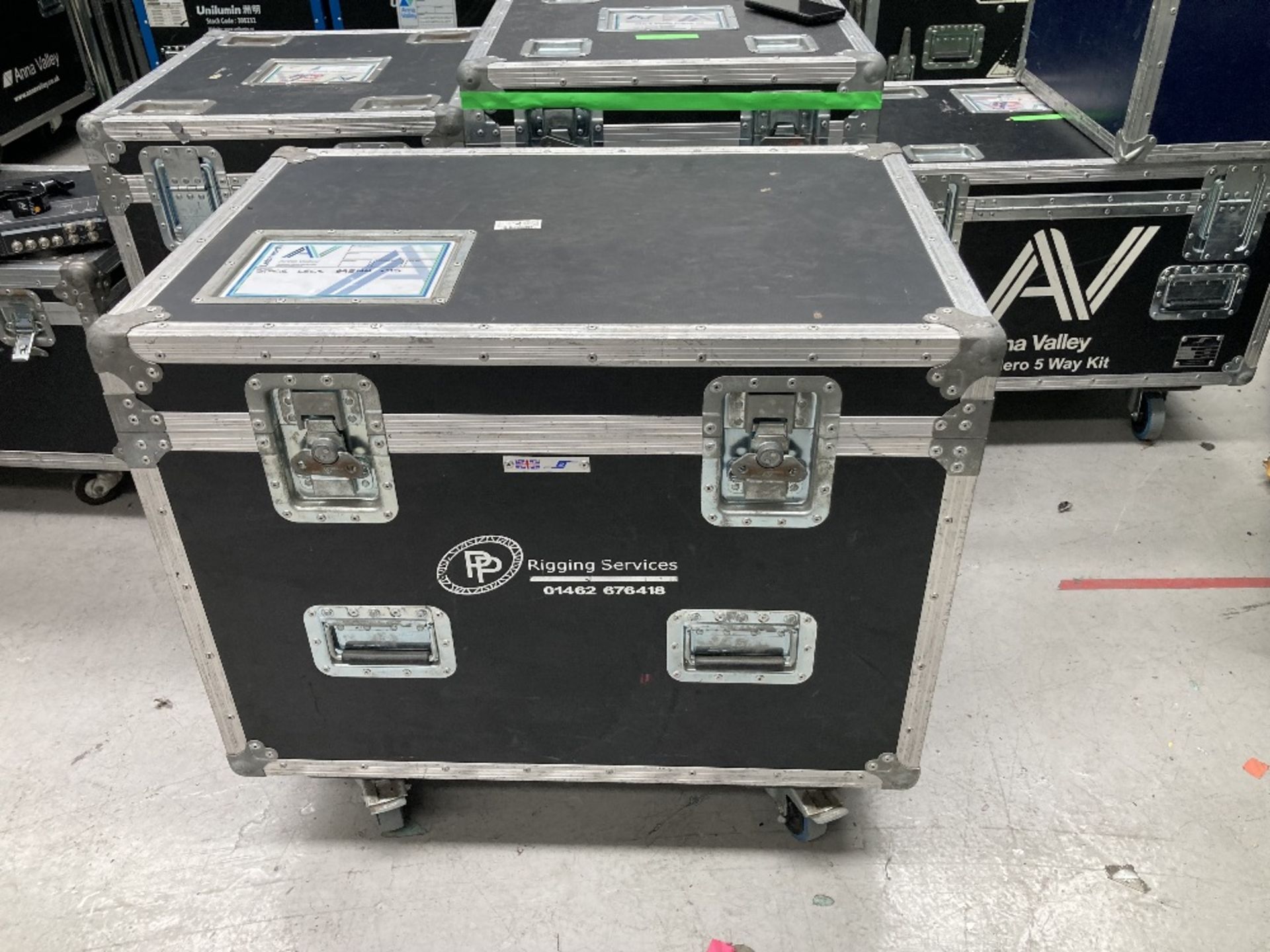 Quanity of d&b Rigging & Heavy Duty Mobile Flight Case To Include: - Image 11 of 11