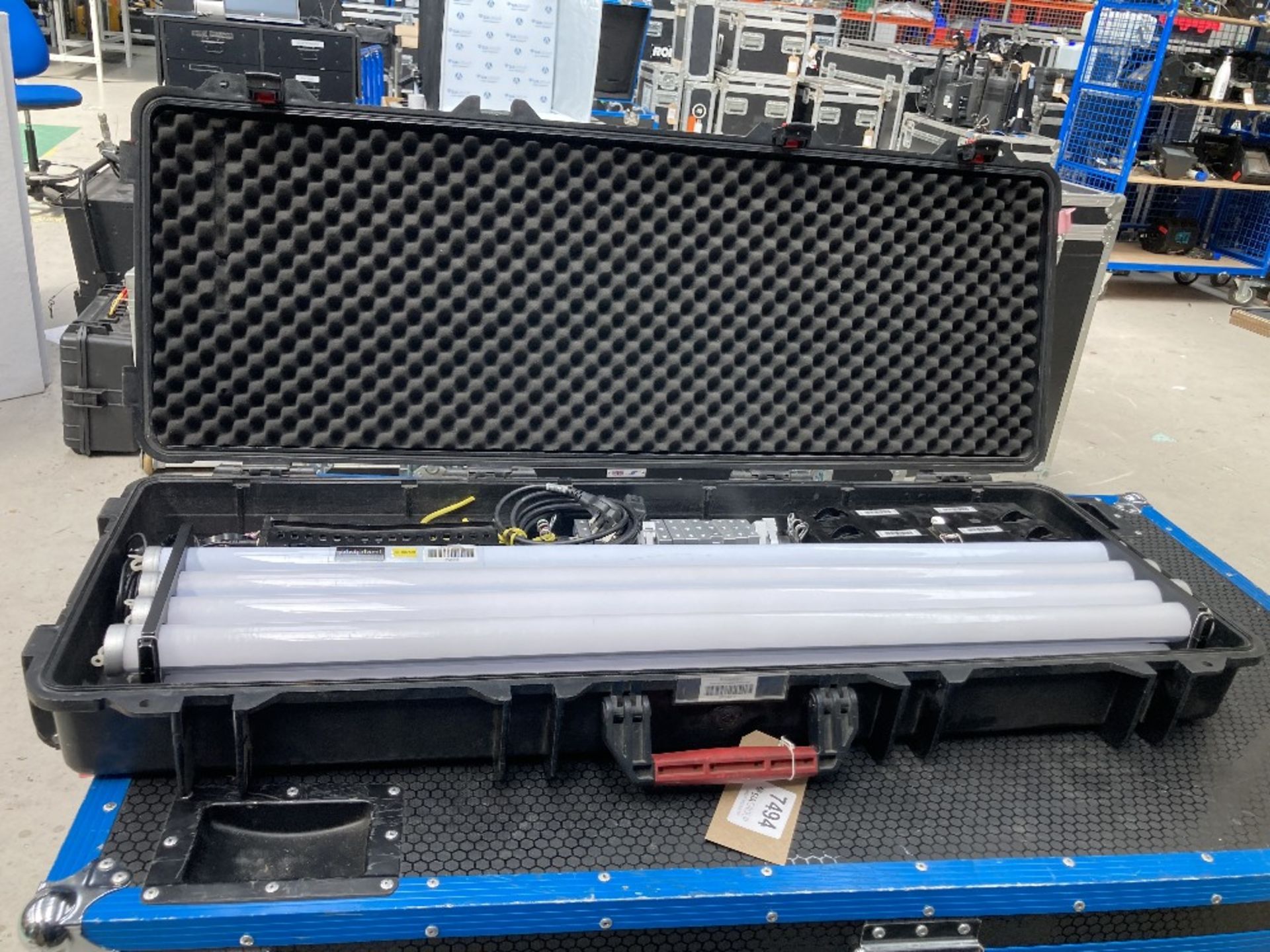 Astera AX1 Tubes 8-Head Lighting Kit & Heavy Duty Peli Case