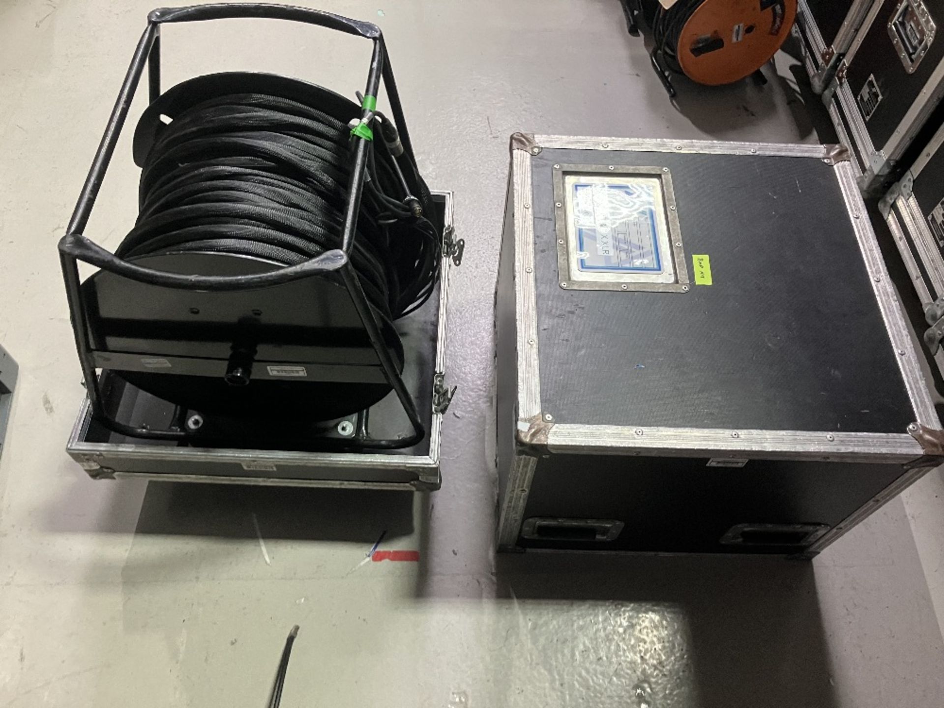 100m Bnc & (2) XLR Cables With Heavy Duty Mobile Flight Case - Image 9 of 10