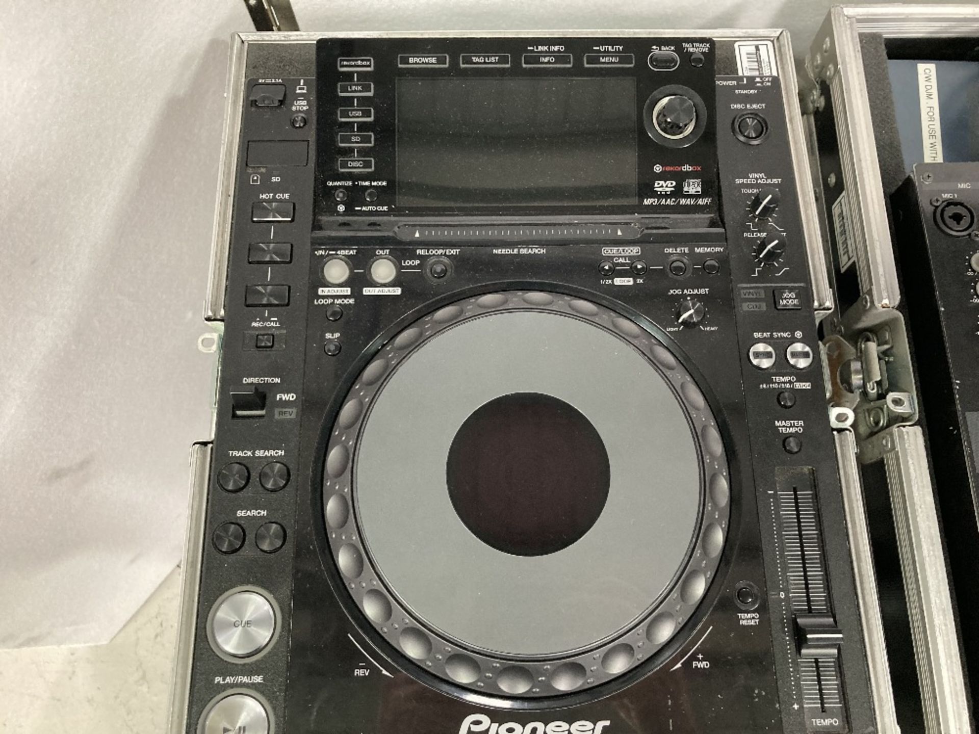(2) Pioneer CDJ-2000NXS Nexus DJ Decks, Pioneer DJM-800 Nexus DJ Mixer & Heavy Duty Flight Cases - Image 5 of 15