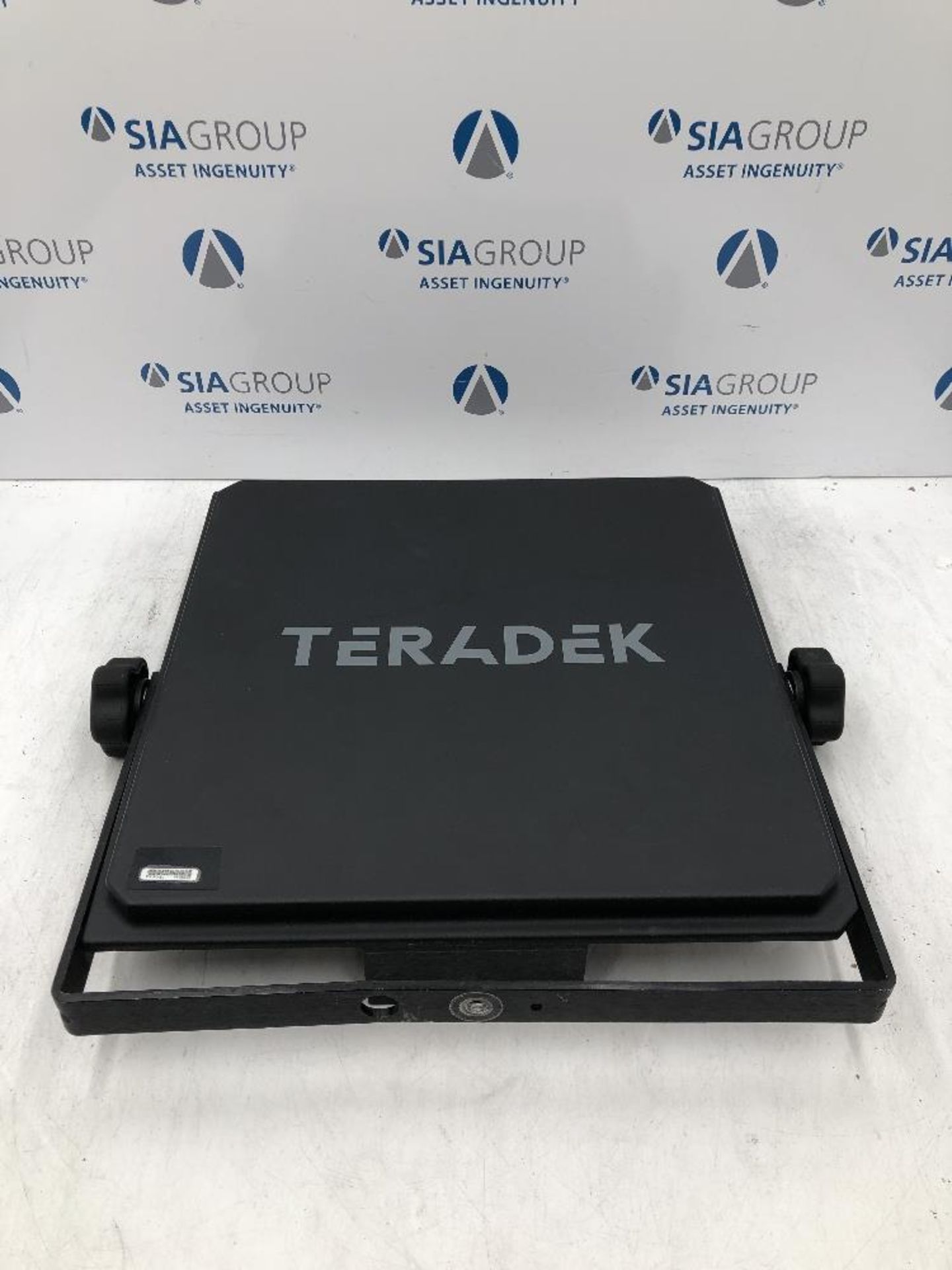 Teradek Bolt 3000 Array Panel/Antenna With Array Mount And Carry Case - Image 2 of 4