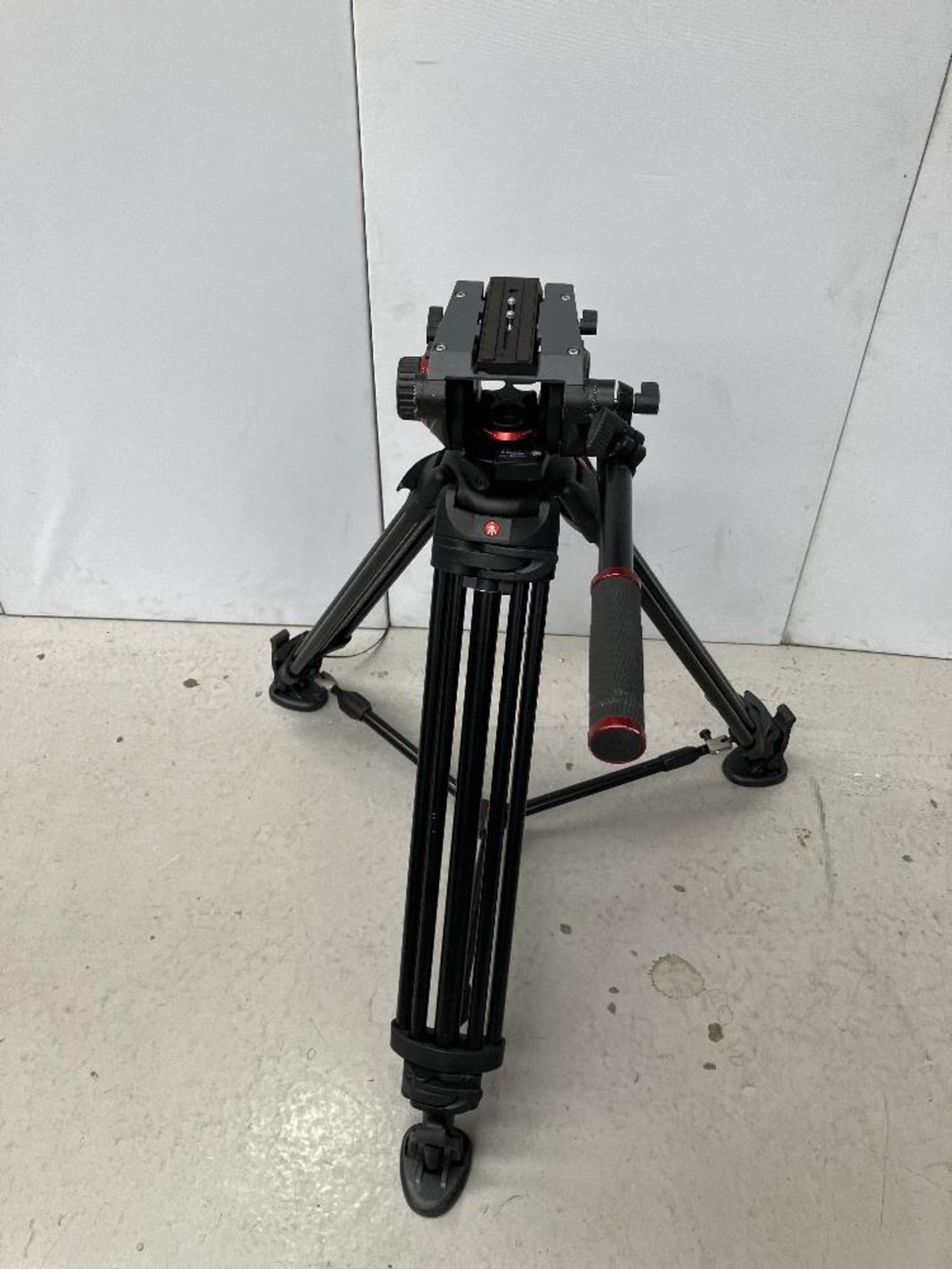 Manfrotto 504HD Tripod Head and 546B Tripod with Carbon Fibre Legs with Protective Tube