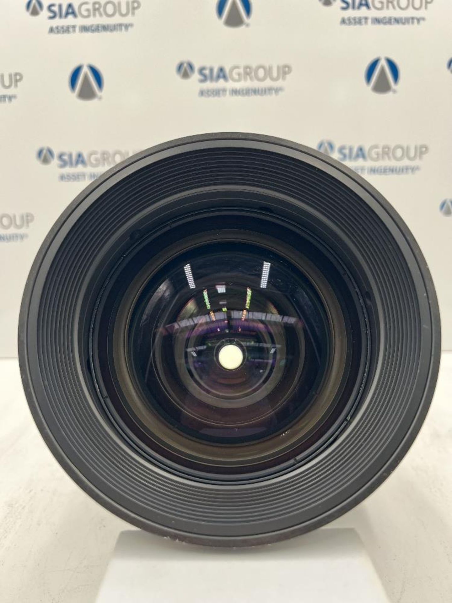 Panasonic ET-D75LE10 1.3-1.7 Zoom Lens With Carrier Case - Bild 8 aus 11