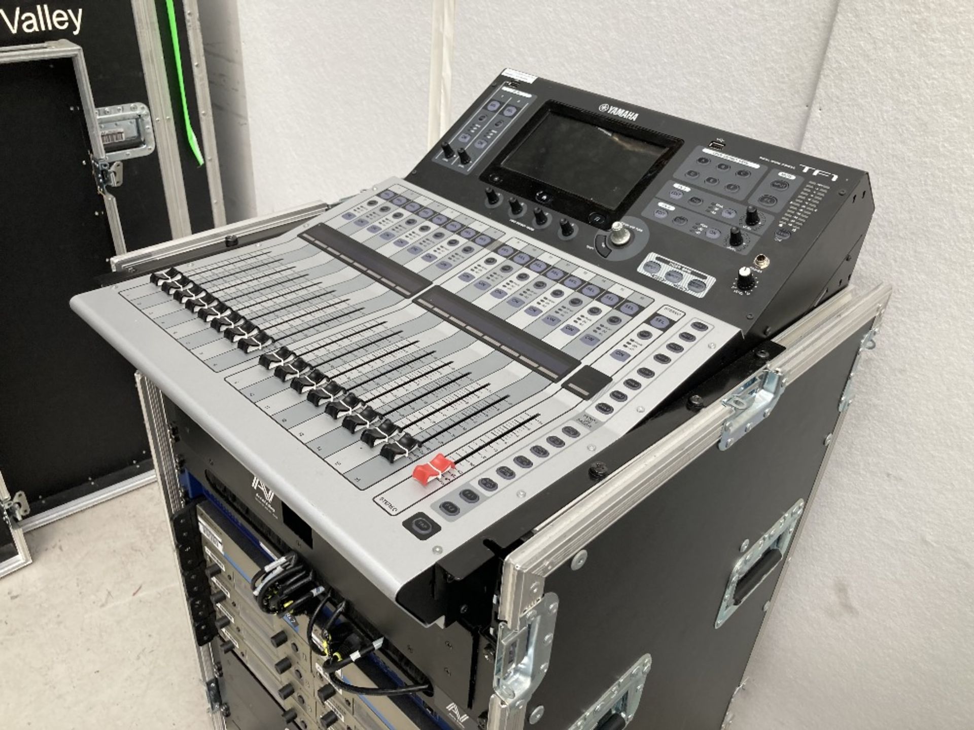 Yamaha TF1 Digital Mixing Console Full Rack with Microphones & Heavy Duty Mobile Flight Case Rack - Image 4 of 18