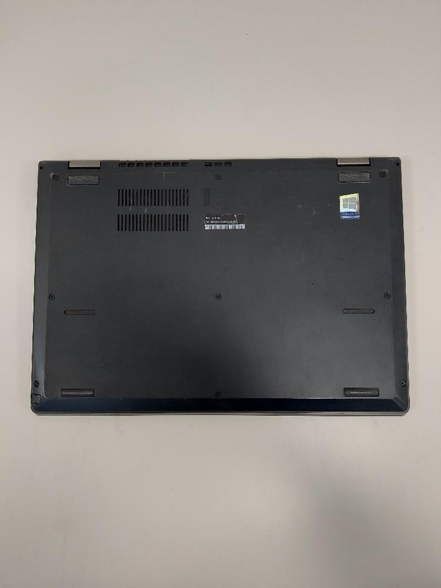 Lenovo Thinkpad L390 Yoga - Image 4 of 5