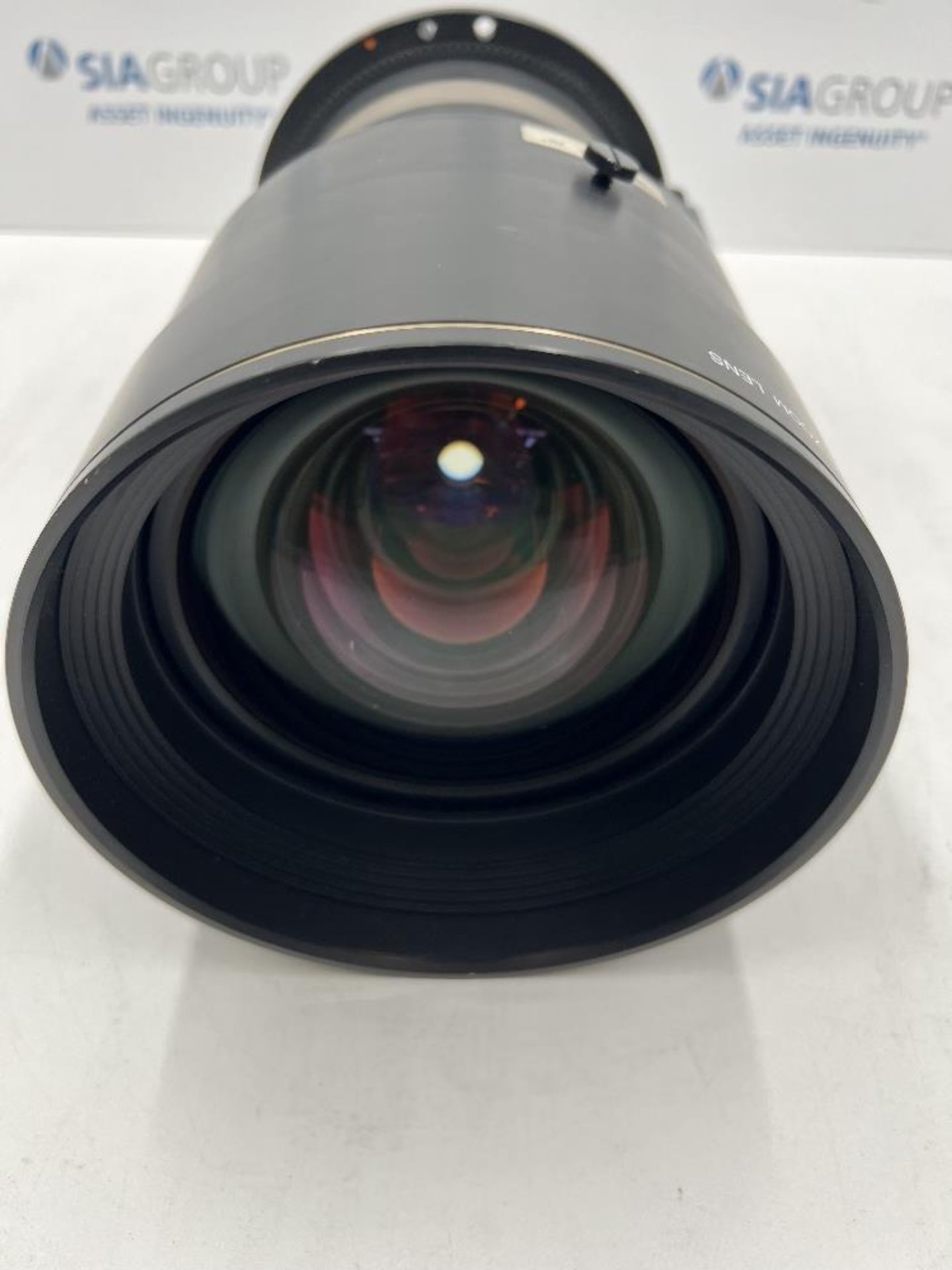 Panasonic ET-D75LE6 0.9-1.1 Zoom Lens With Carrier Case - Bild 4 aus 8