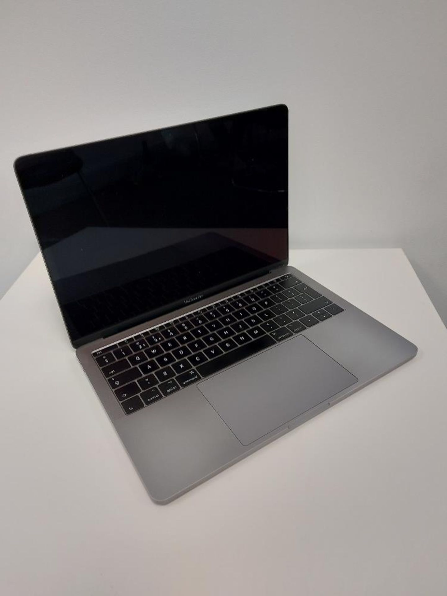 Apple Macbook Pro A1708