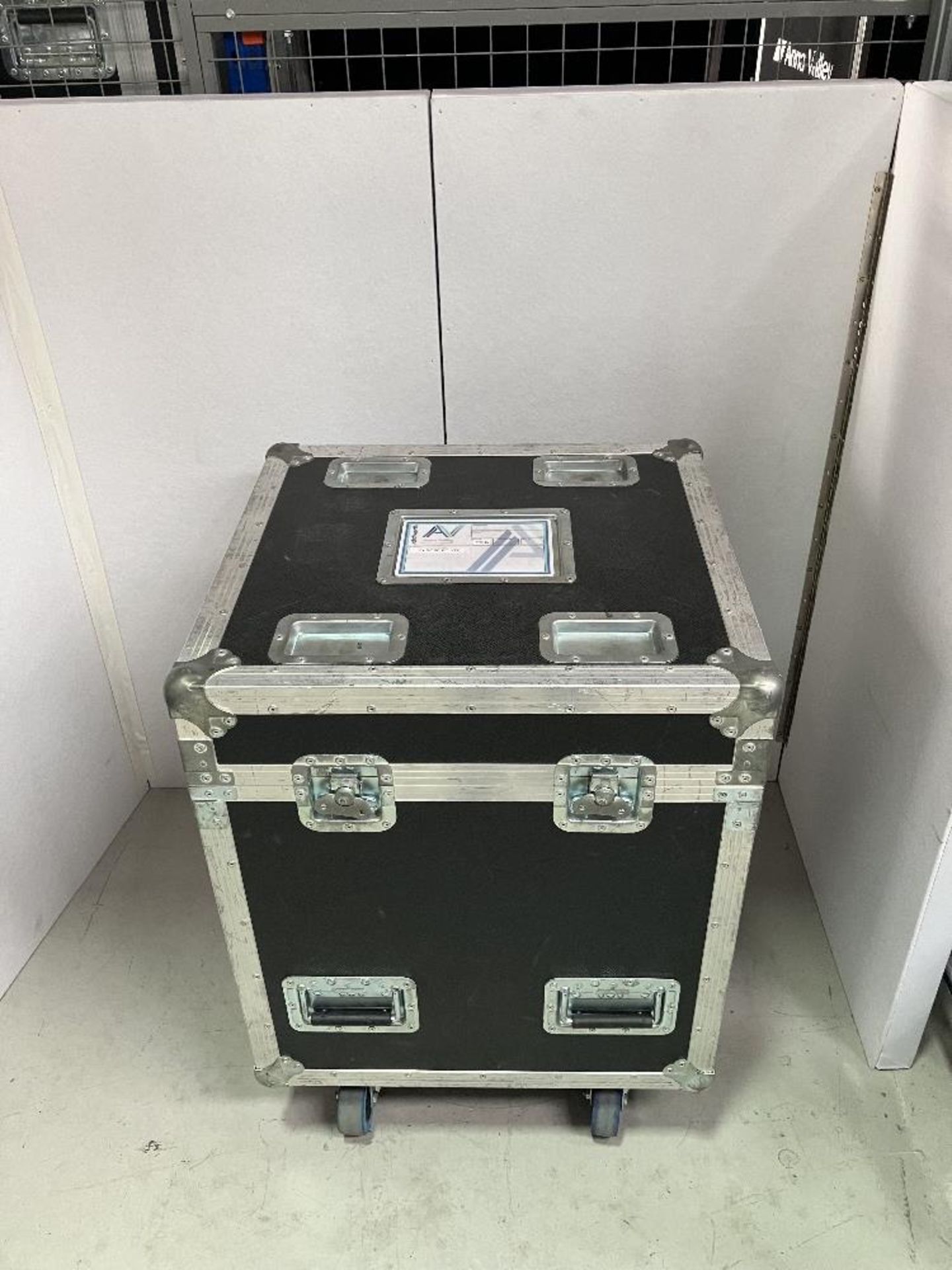 (2) Robe Robin Pointe Moving Light With Heavy Duty Flight Case To Include - Bild 8 aus 8