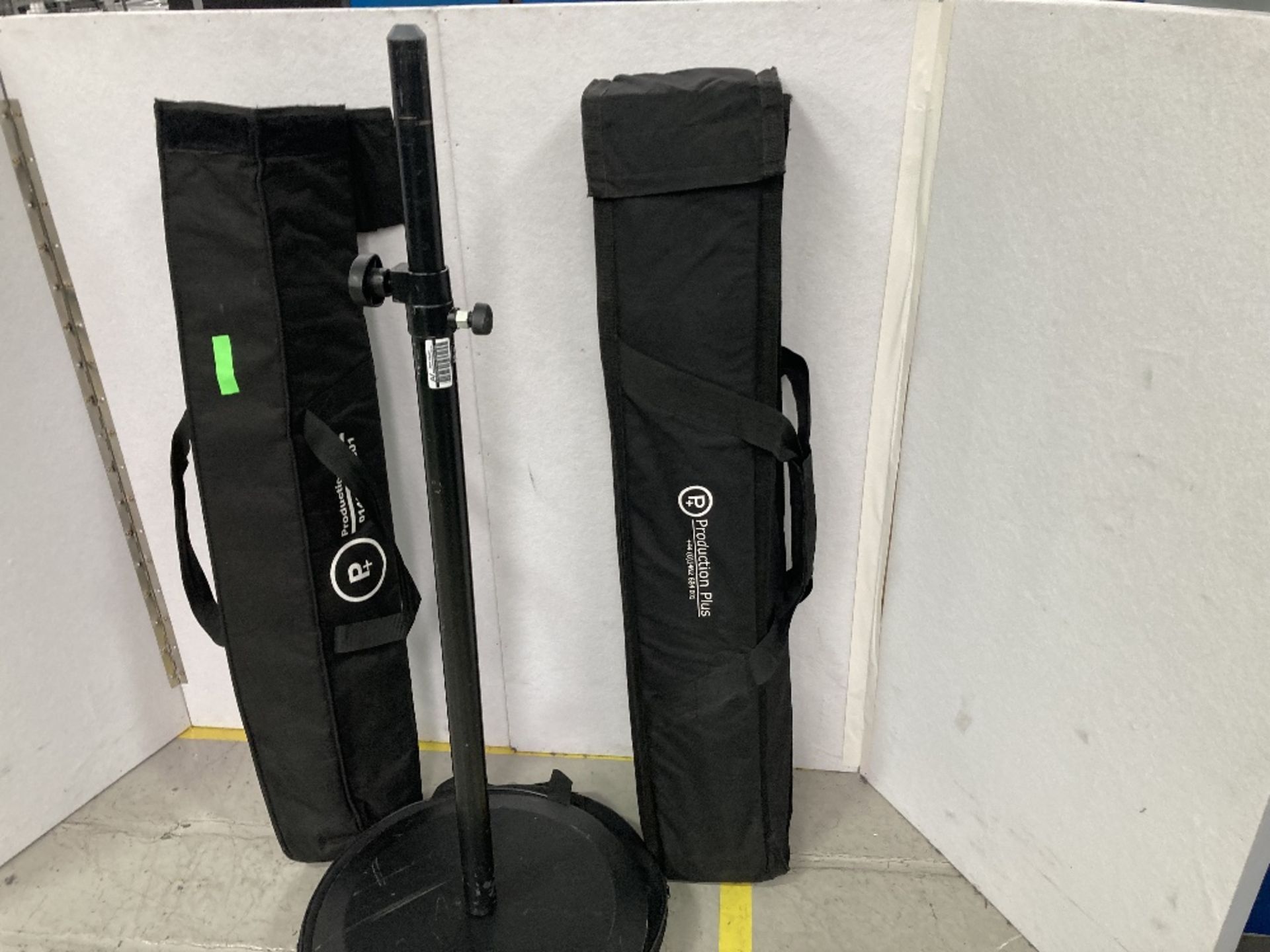 (8) Black Speaker Stands & Bases With Padded Bags - Bild 2 aus 6