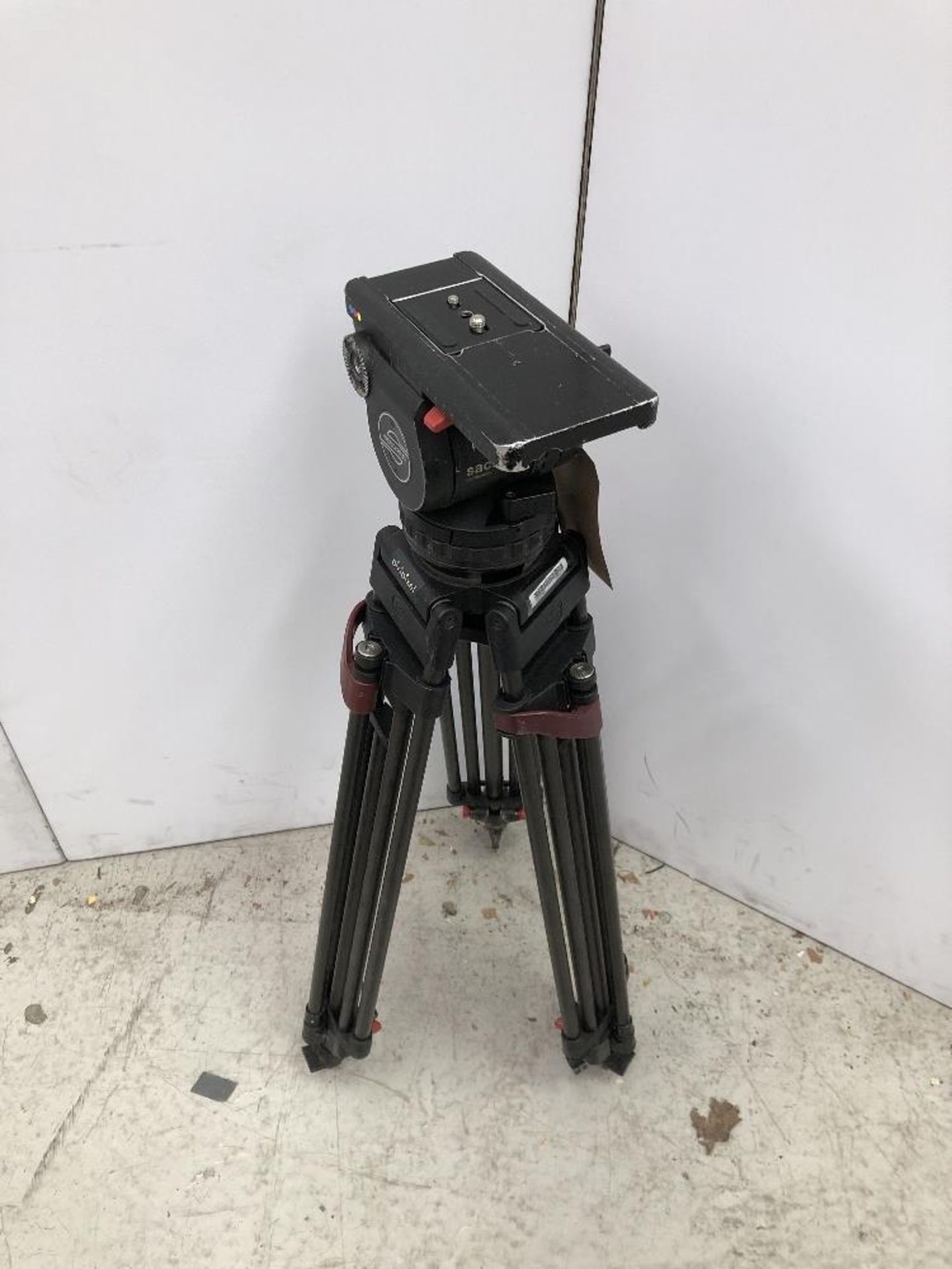 Sachtler V20 Carbon Fibre Medium Camera Tripod With Fluid head