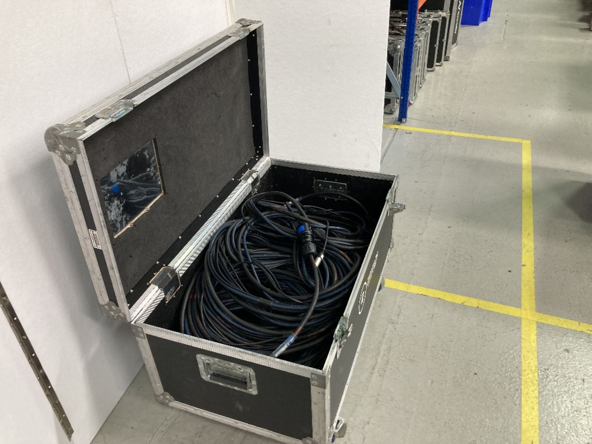 Yamaha CAT 5 Multicore 75mtrs, Power Cable & Heavy Duty Mobile Flight Case - Image 2 of 5