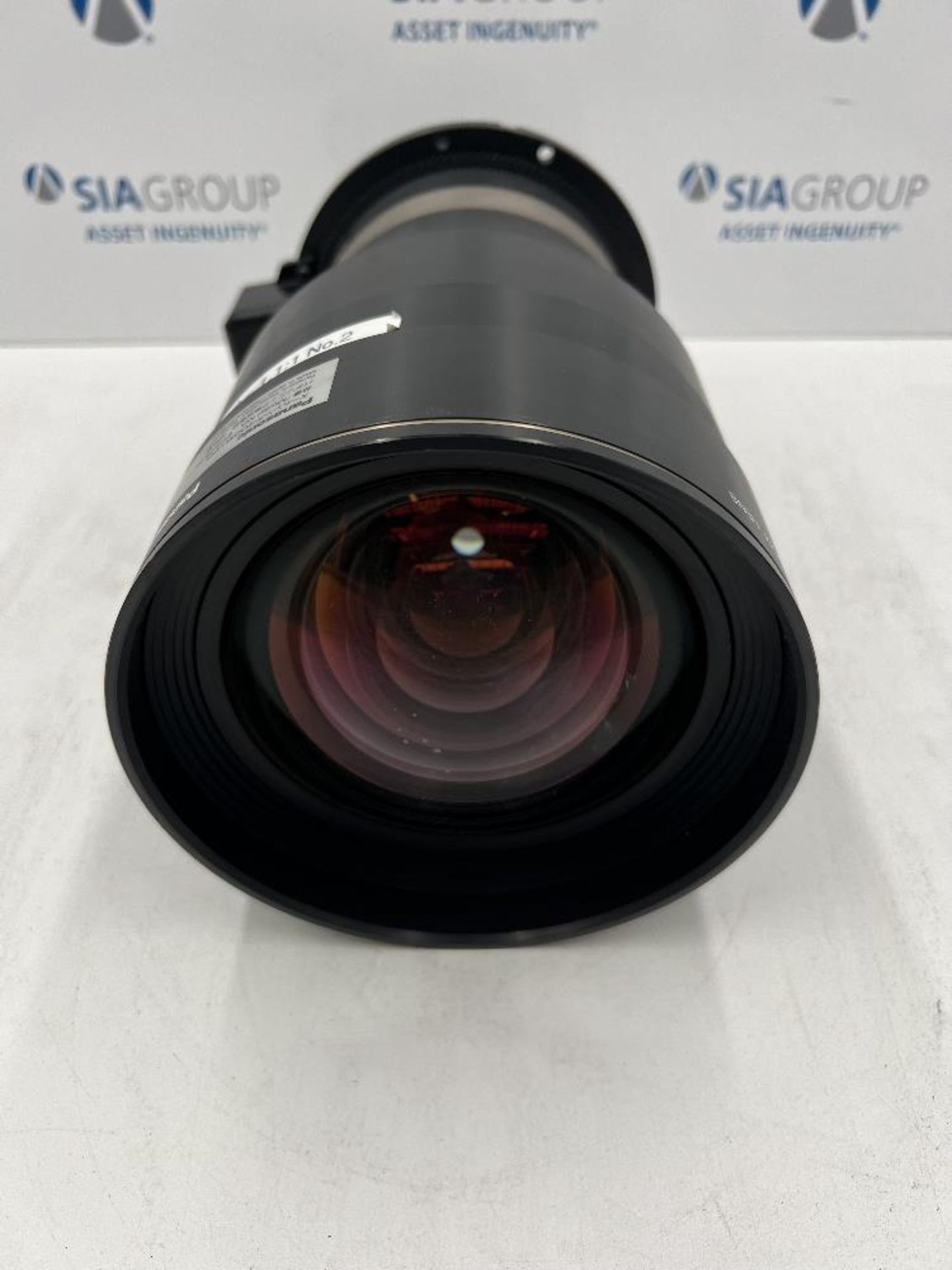Panasonic ET-D75LE6 0.9-1.1 Zoom Lens With Carrier Case - Image 5 of 9