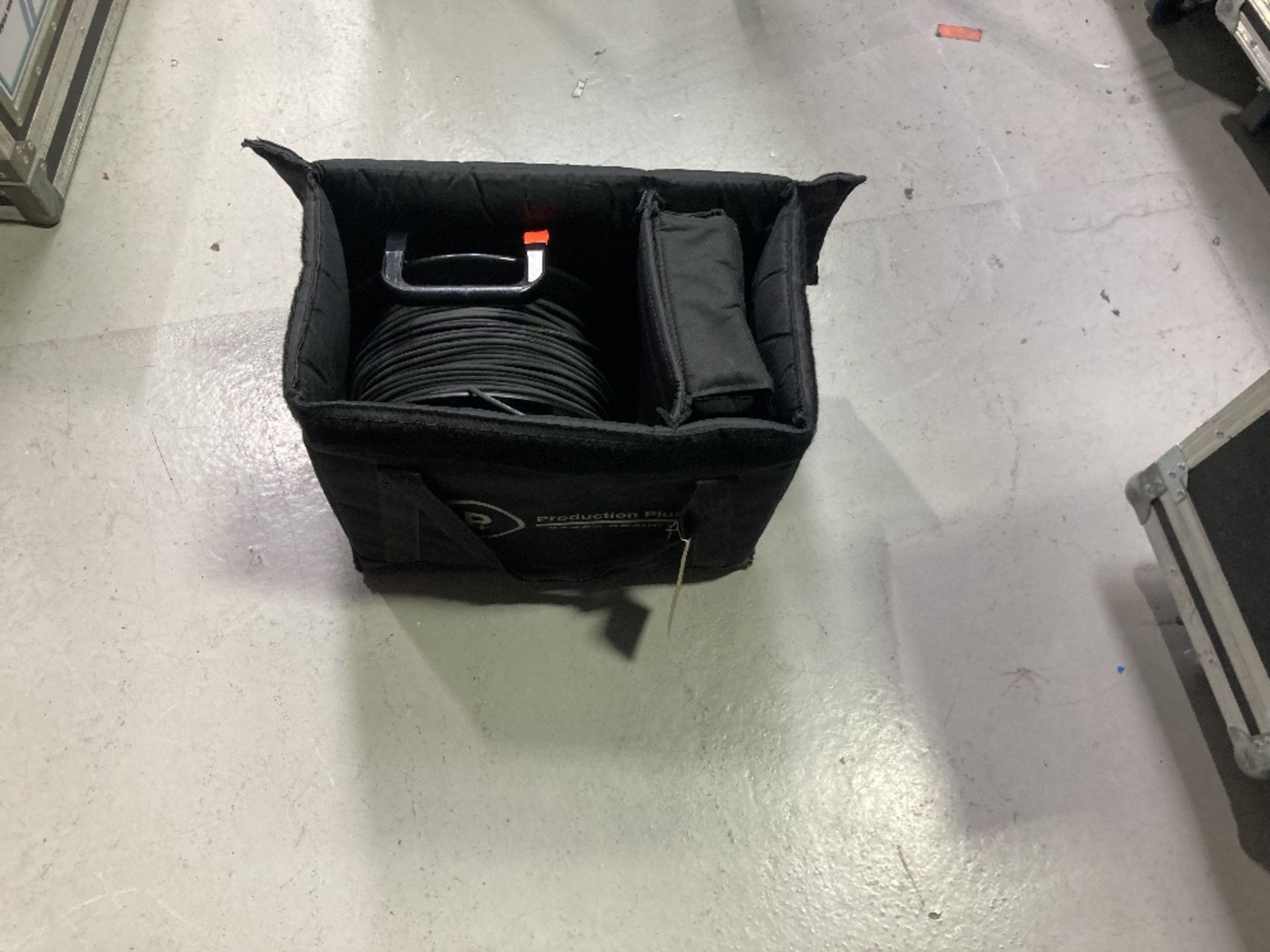 Connex 100m HDMI Fibre Cable Reel With Carry Case - Image 8 of 9