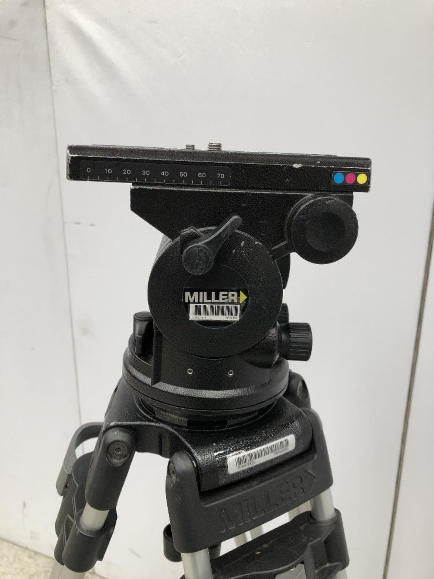 Miller Arrow 25 Telescopic Tripod With Fluid Head And Carry Bag - Image 2 of 6