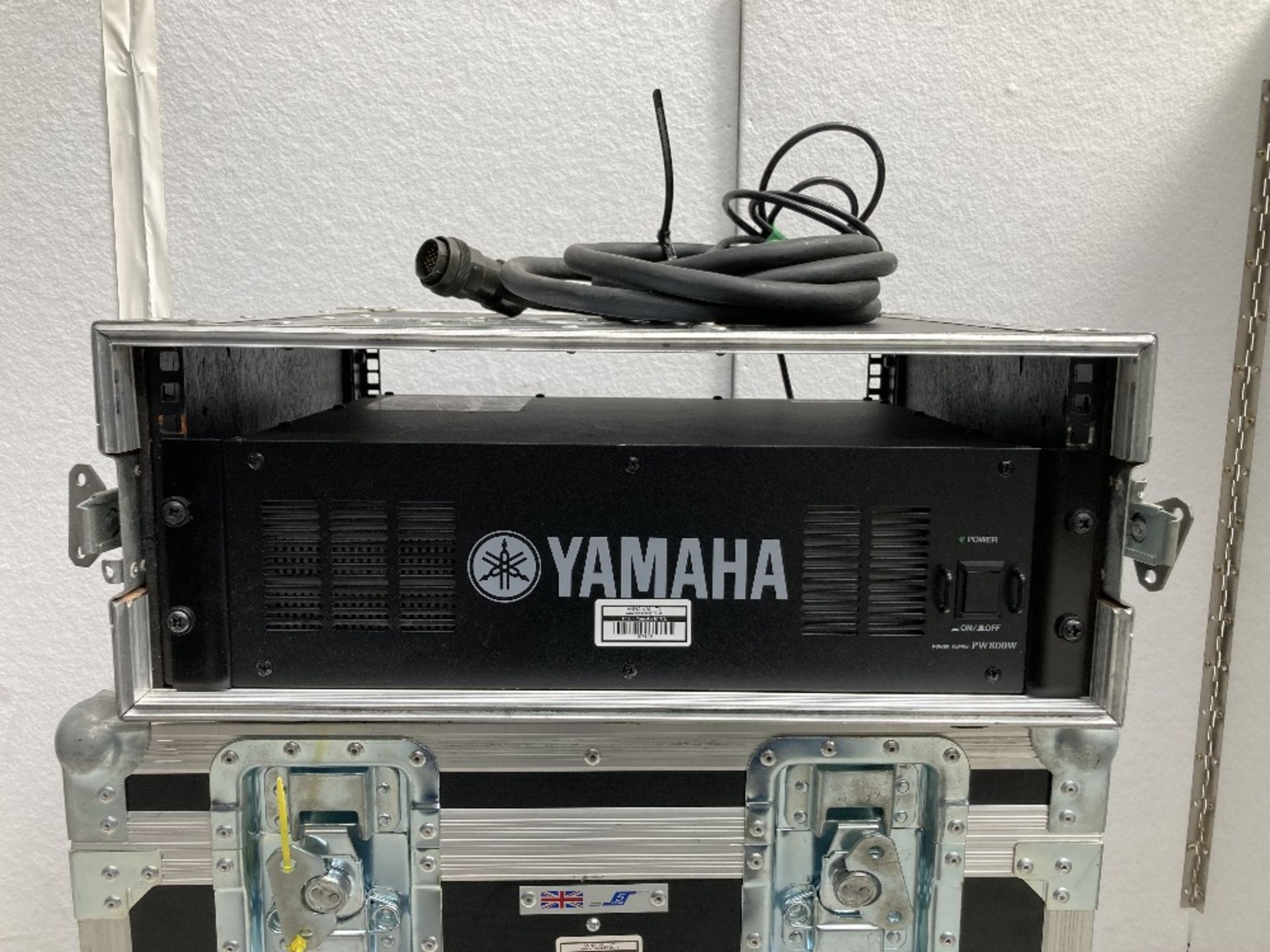 Yamaha M7CL/CL5 Digital Mixing Console PSU & Heavy Duty Flight Case