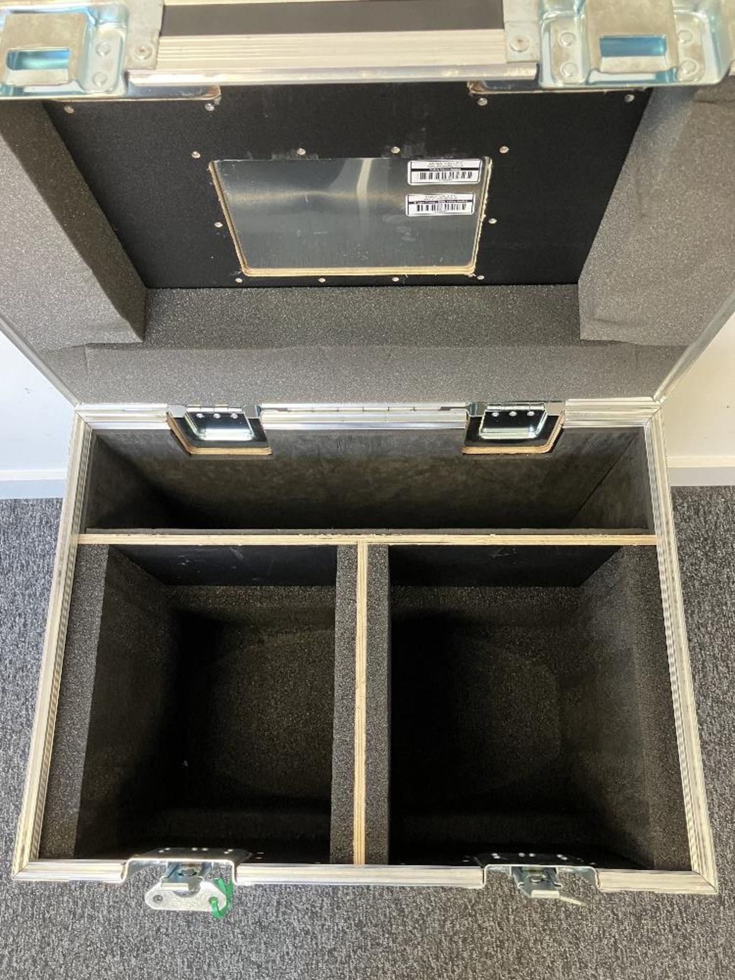 D&B Twin E8 Mobile Flight Case - Image 2 of 3