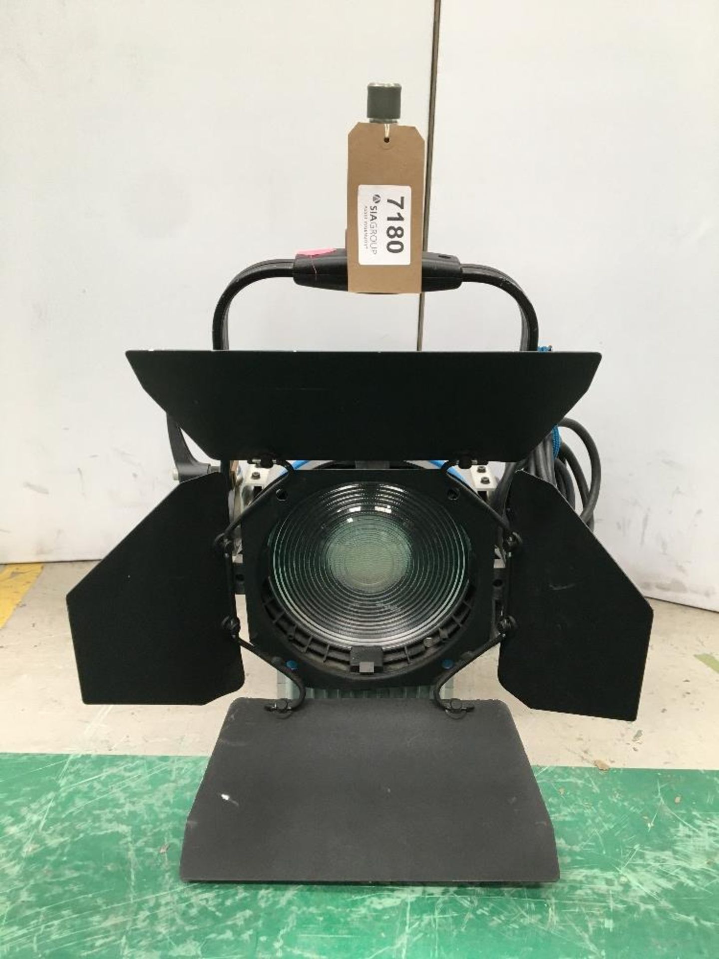 Arri L7-C L1.00031330CD 220w LED Fresnel Head - Image 3 of 6