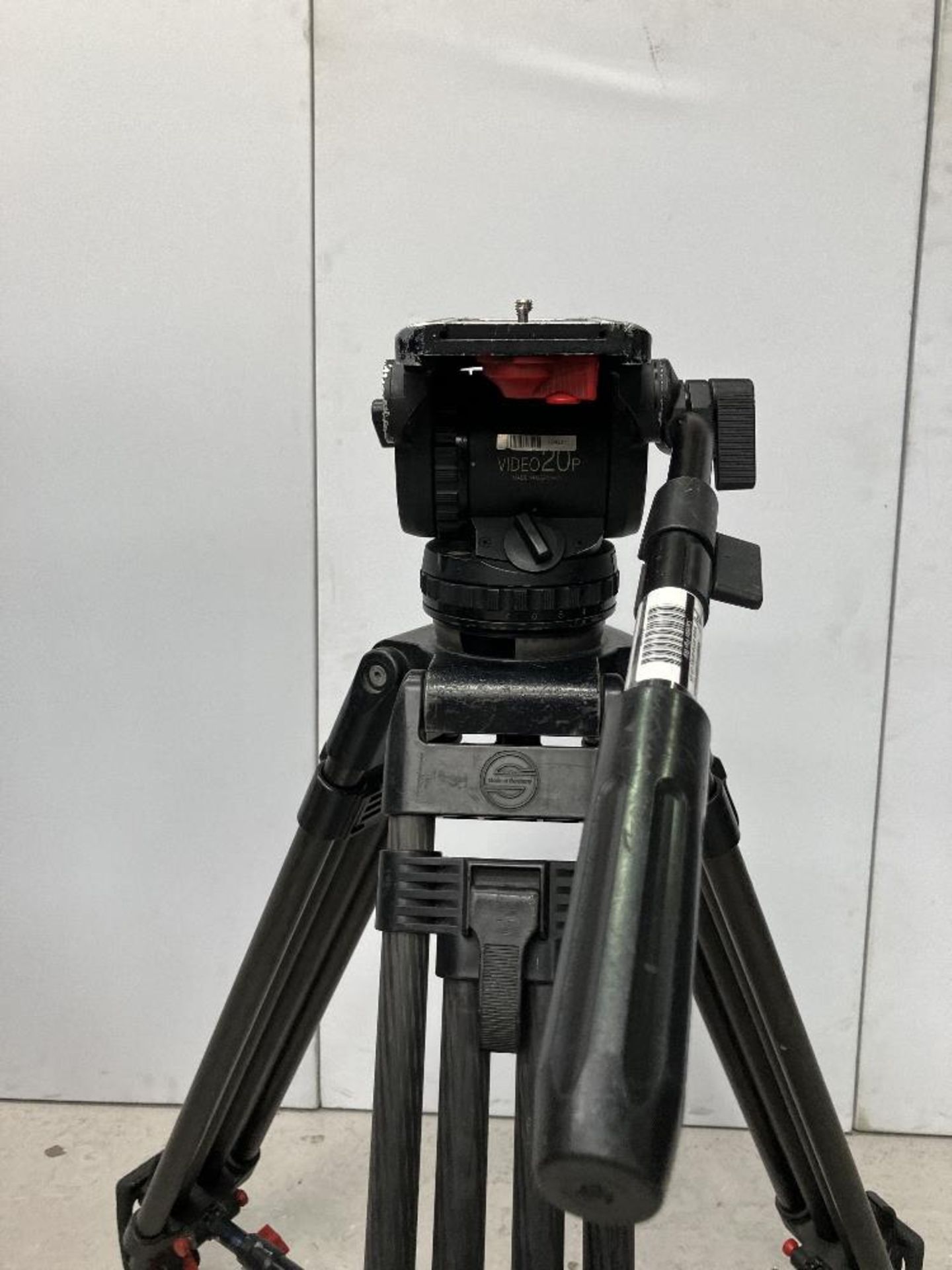 Sachtler 20P Fluid Tripod Head with Extendable Carbon Fibre Legs - Bild 3 aus 6