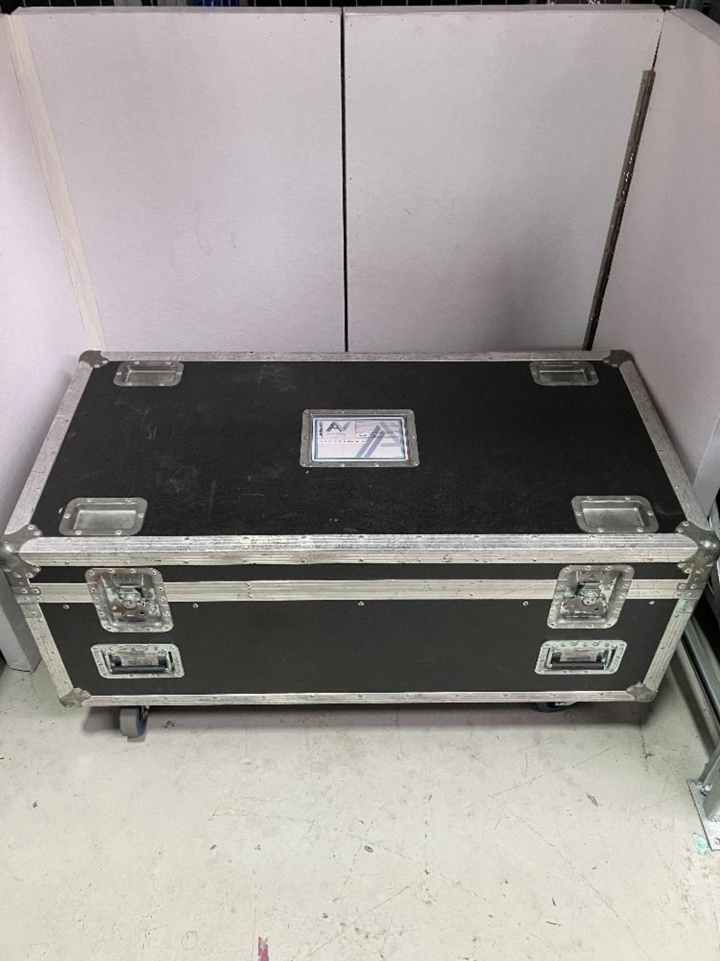 (6) Robe Robin 300+ LEDWash Moving Light with Heavy Duty Flight Case to Include - Image 6 of 6