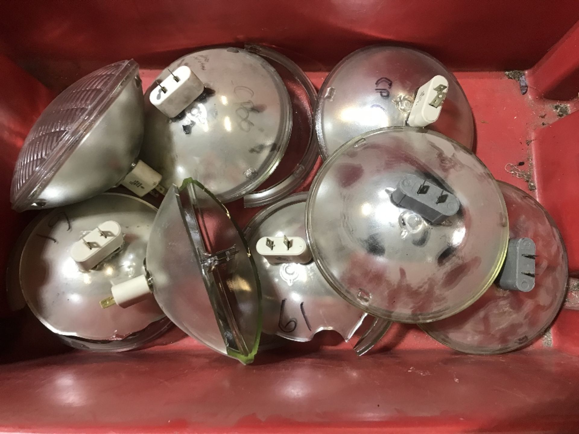 Large Quantity of Various Lamps and Bulbs - Image 36 of 47