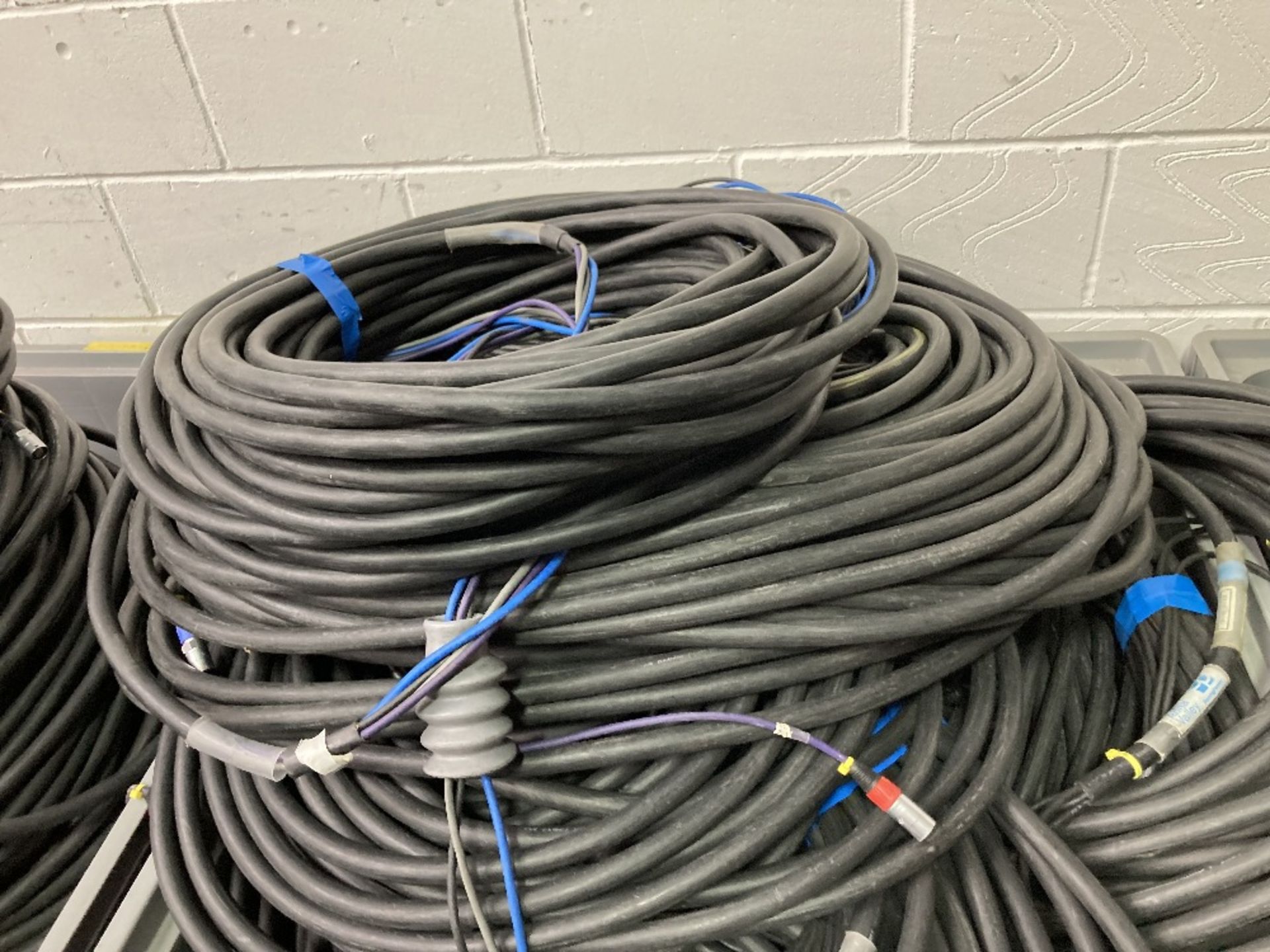 Large Quantity Of Various Sized Audio Visual Cables With Plastic Container - Image 3 of 5