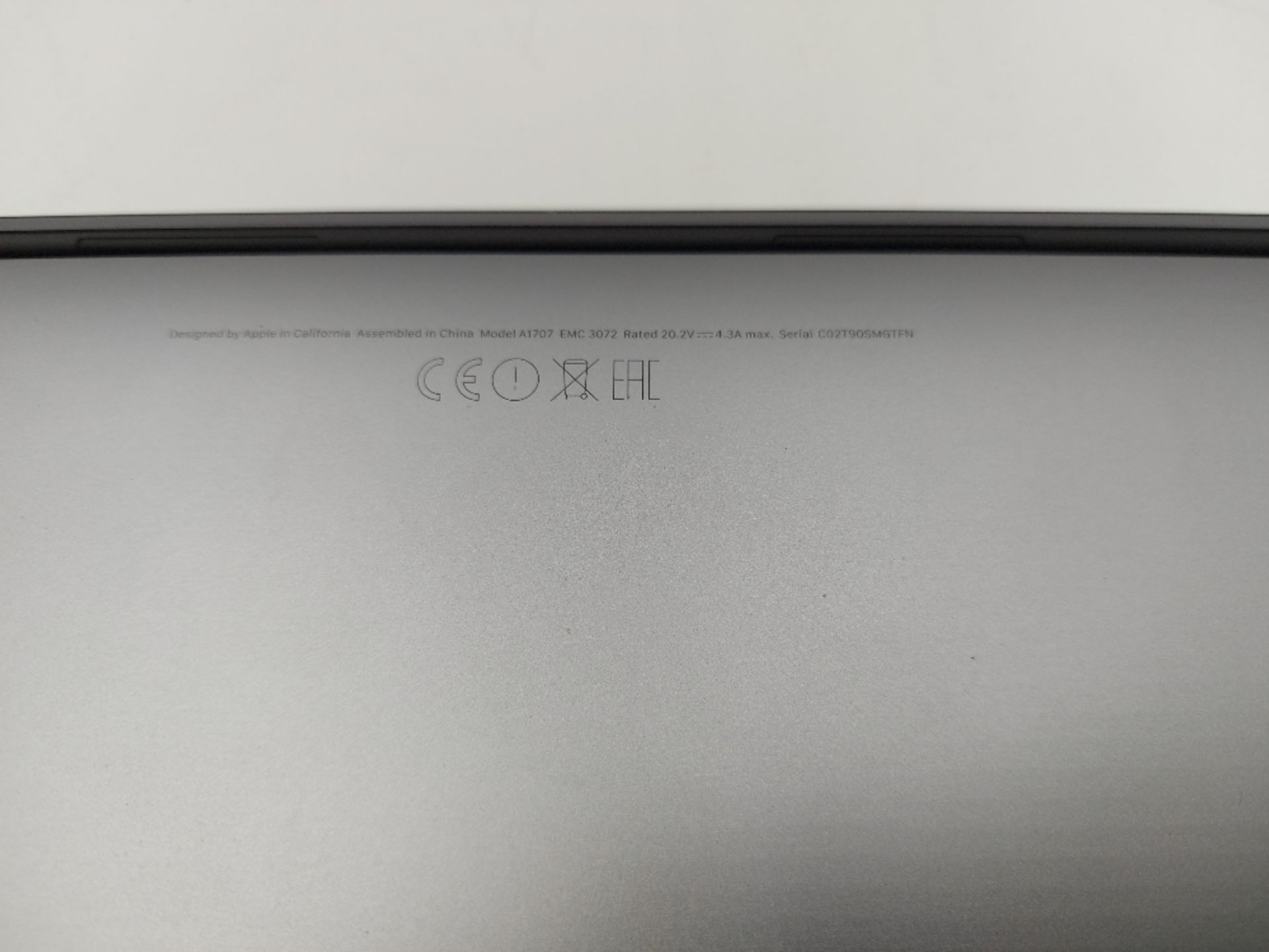 Apple 15'' MacBook Pro A1707 Pro Retina Touchbar with Peli Case - Bild 7 aus 10