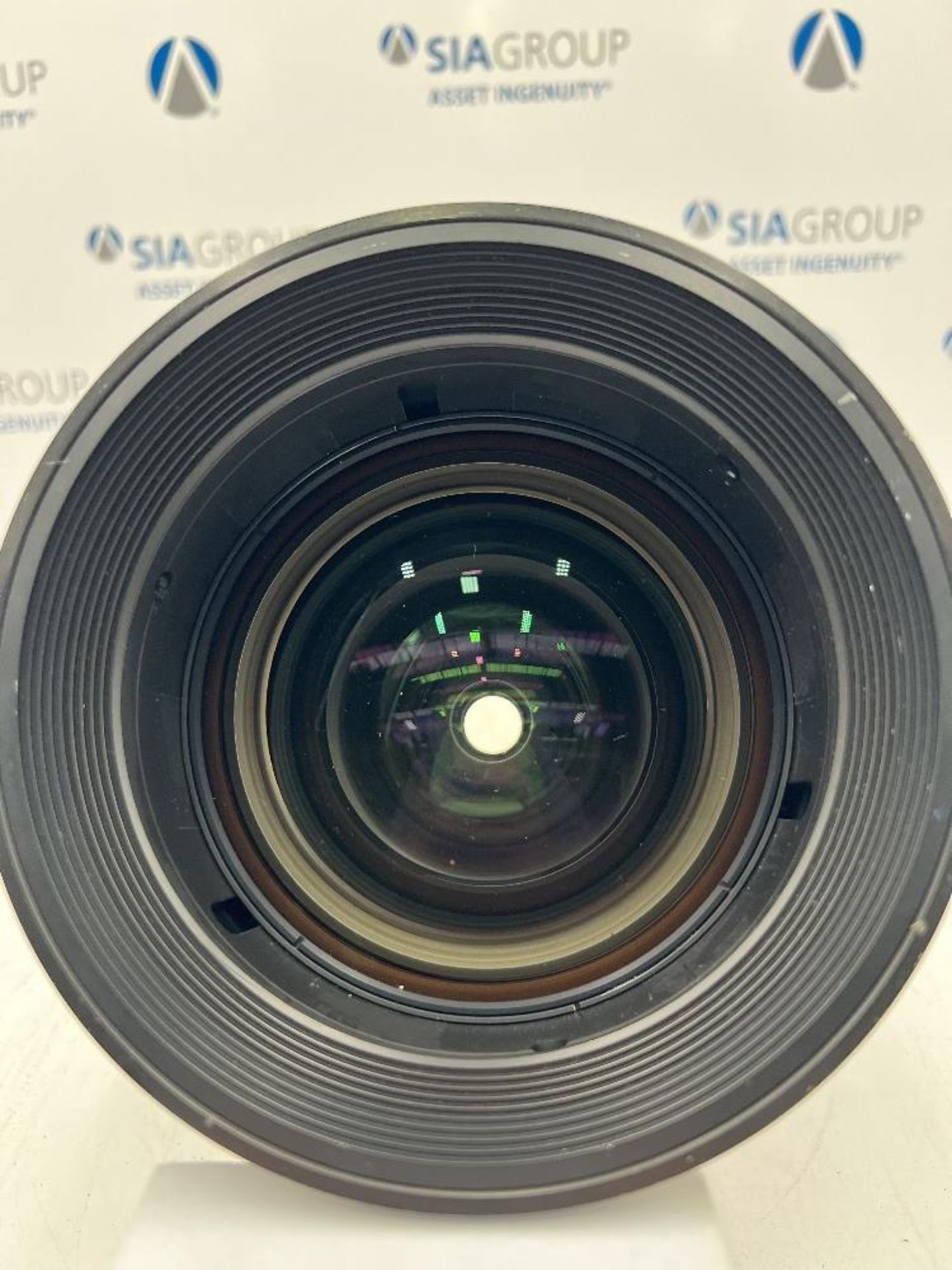 Panasonic ET-D75LE10 1.3-1.7 Zoom Lens With Carrier Case - Bild 6 aus 10
