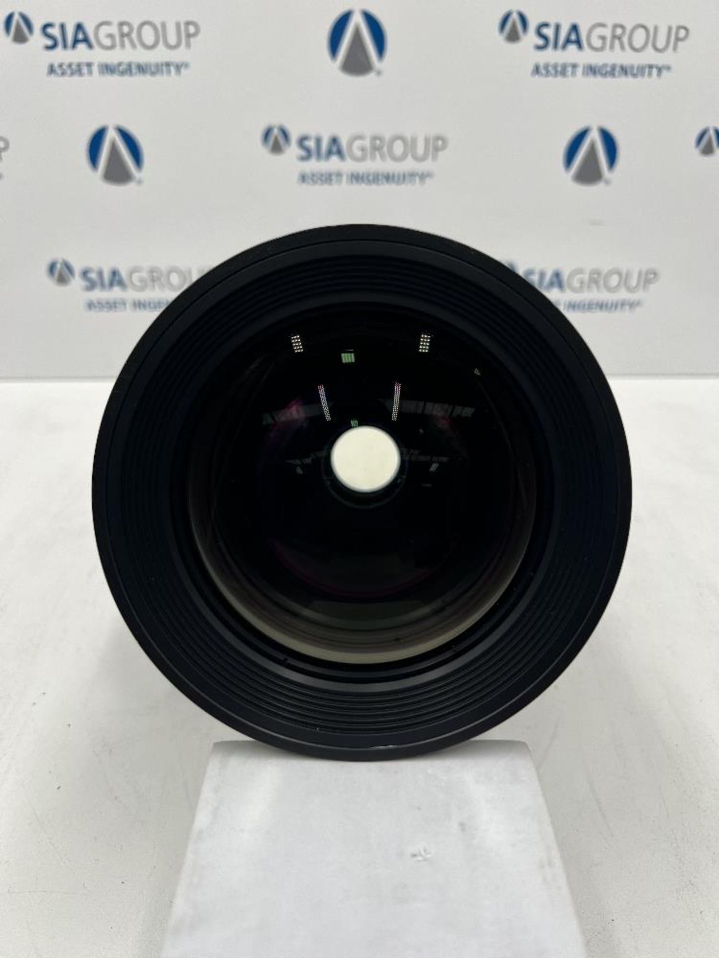 Panasonic ET-D75LE30 2.4-4.7 Projection Zoom Lens With Carrier Case - Image 4 of 6