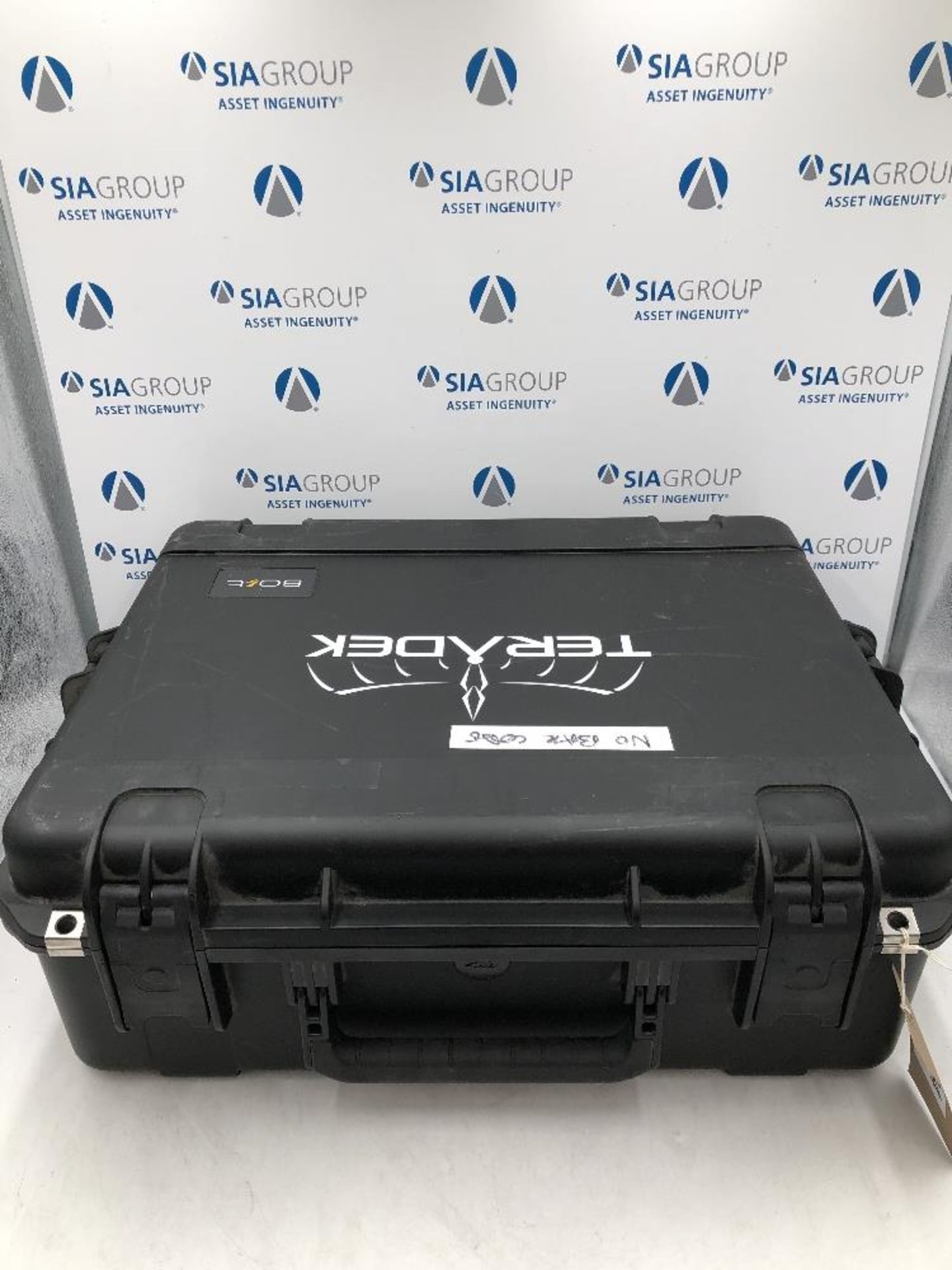 Teradek Bolt 3000 Array Panel/Antenna With Array Mount And Carry Case - Image 5 of 5