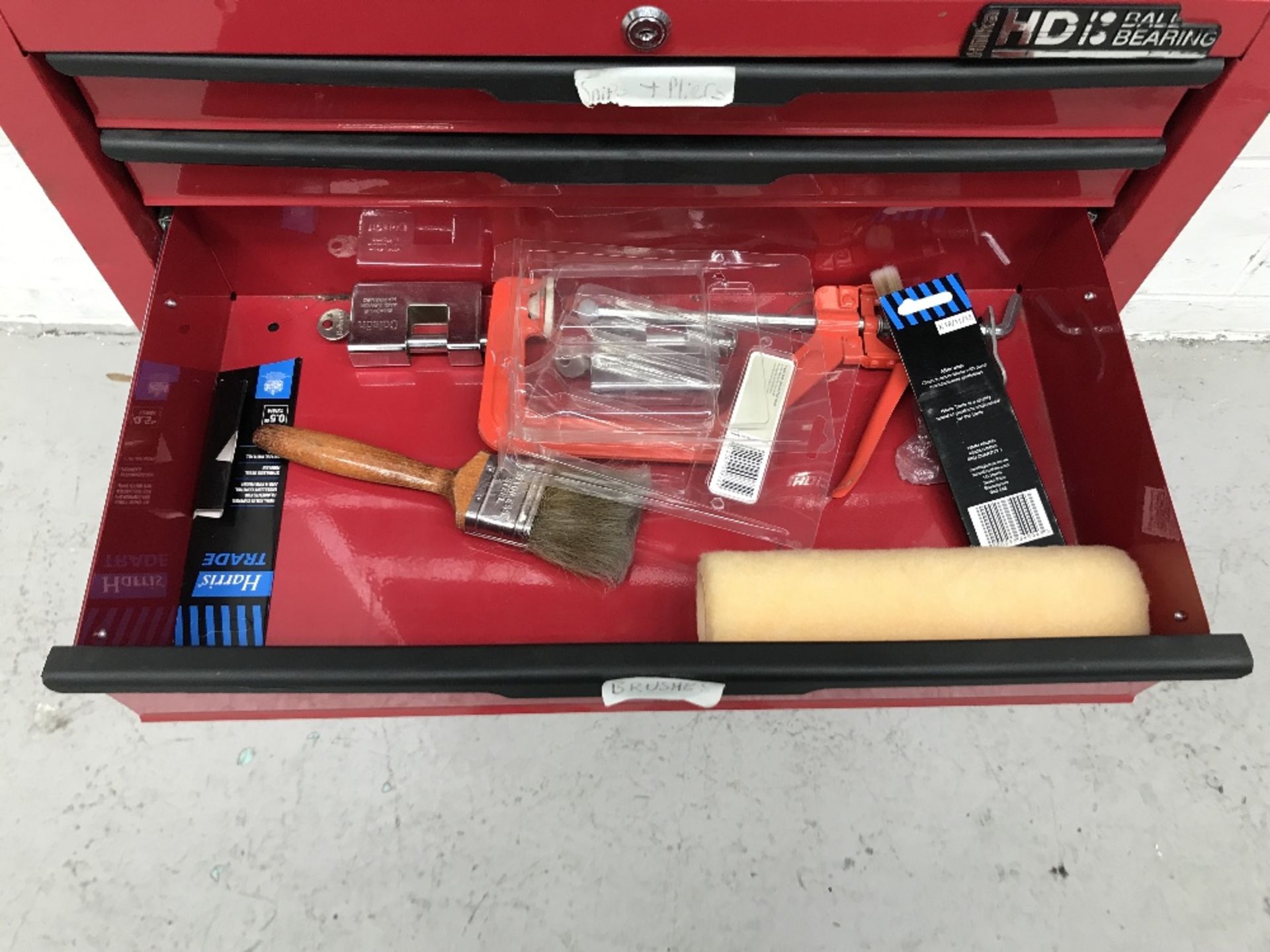 Hilka HD Ball Bearing Tool Chest and Contents - Image 10 of 13