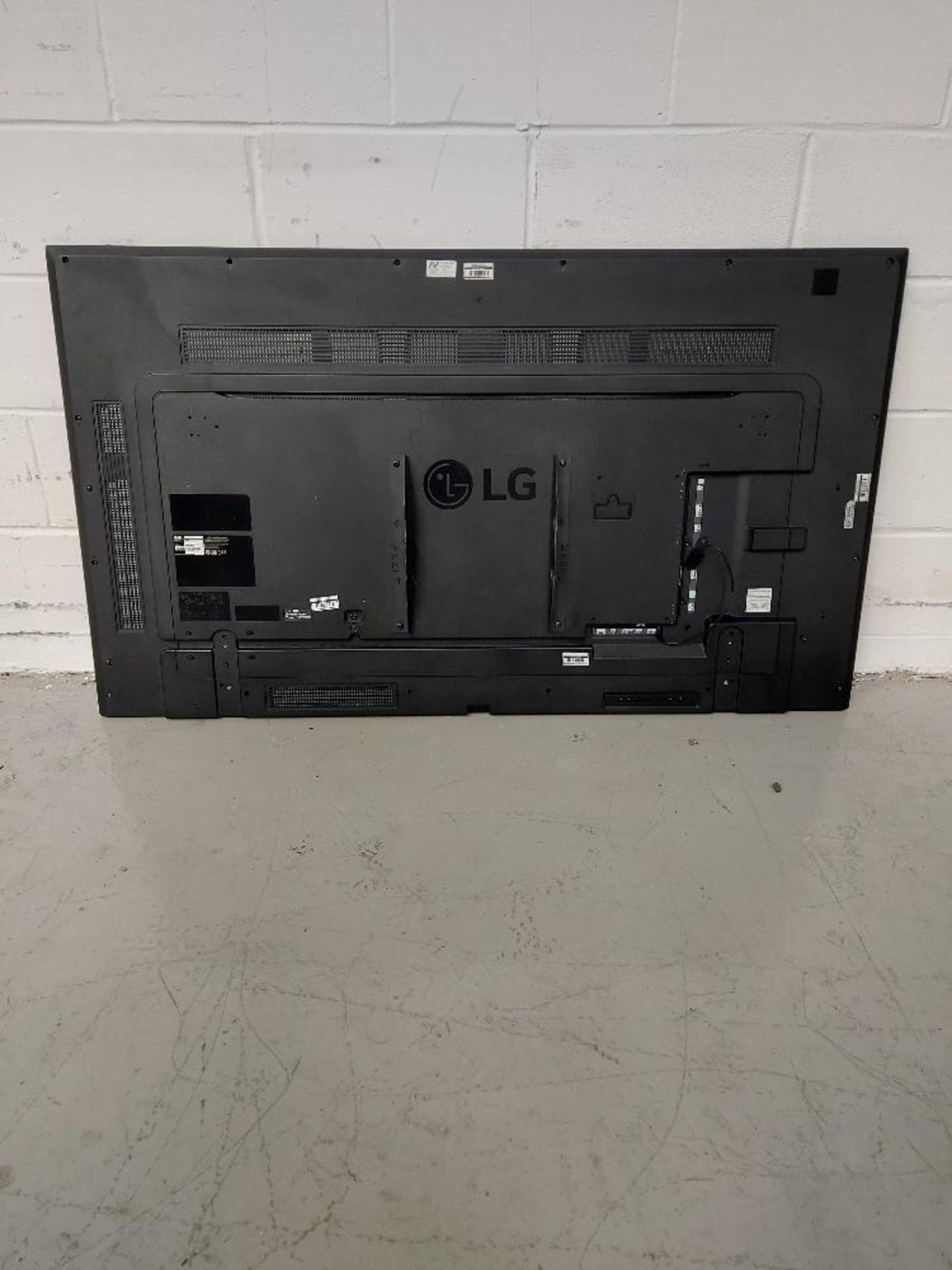 LG 65UH5C-B 65'' Display - Image 3 of 6