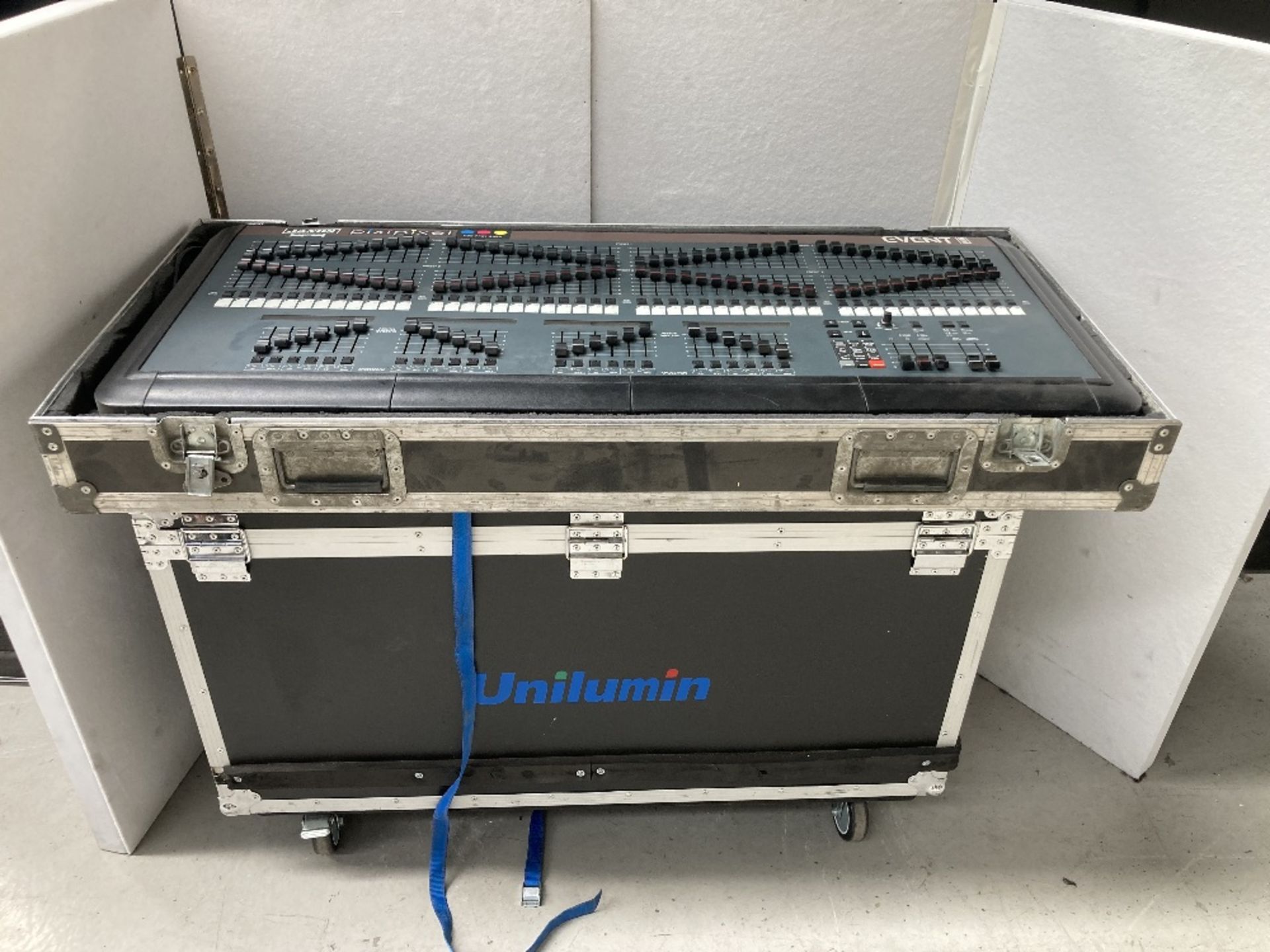 Jands Event Control Desk 48/96 way & Heavy Duty Case