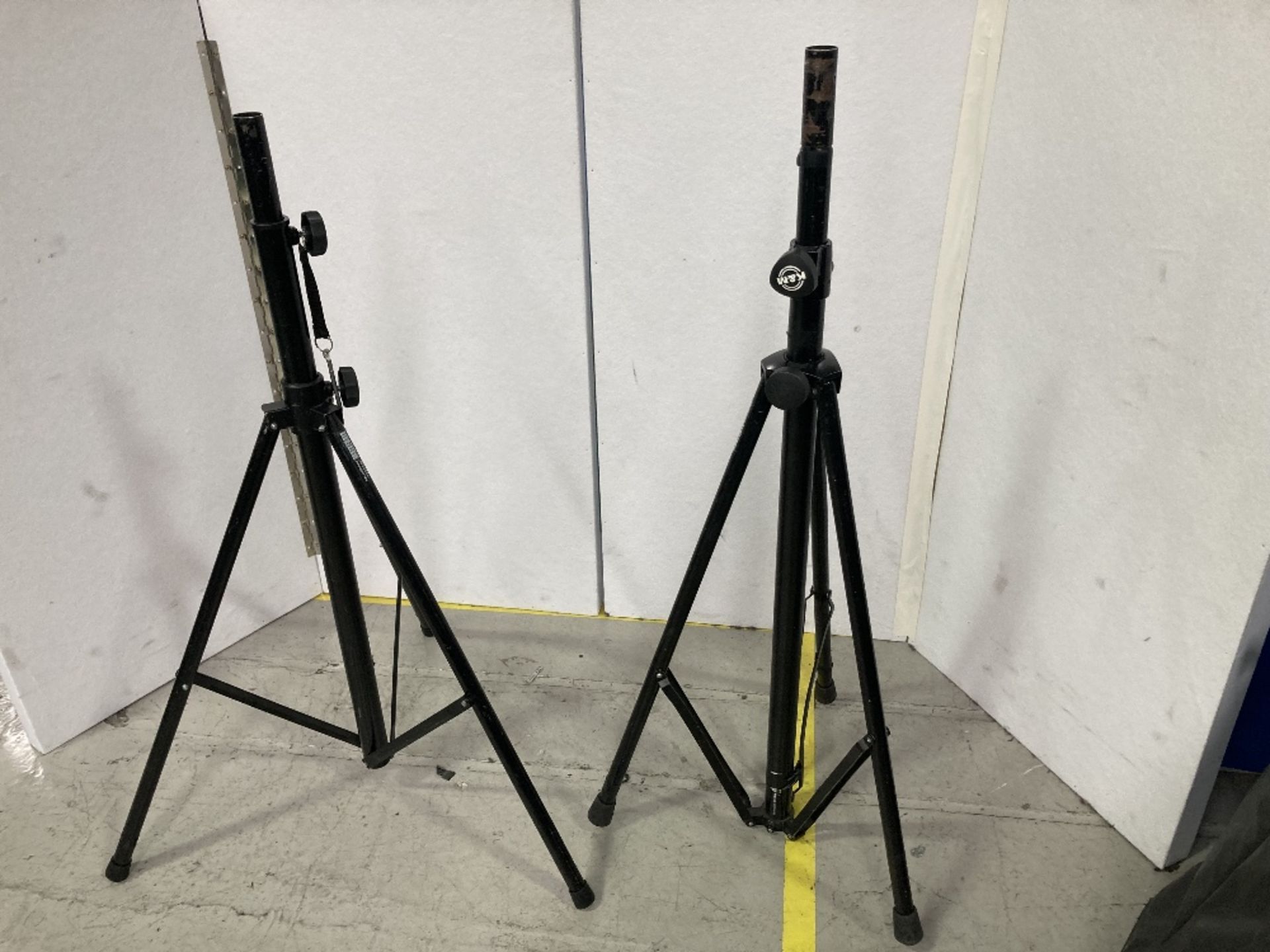 (2) Unbranded Black Tripod Speaker Stands & Padded Bag - Image 4 of 5