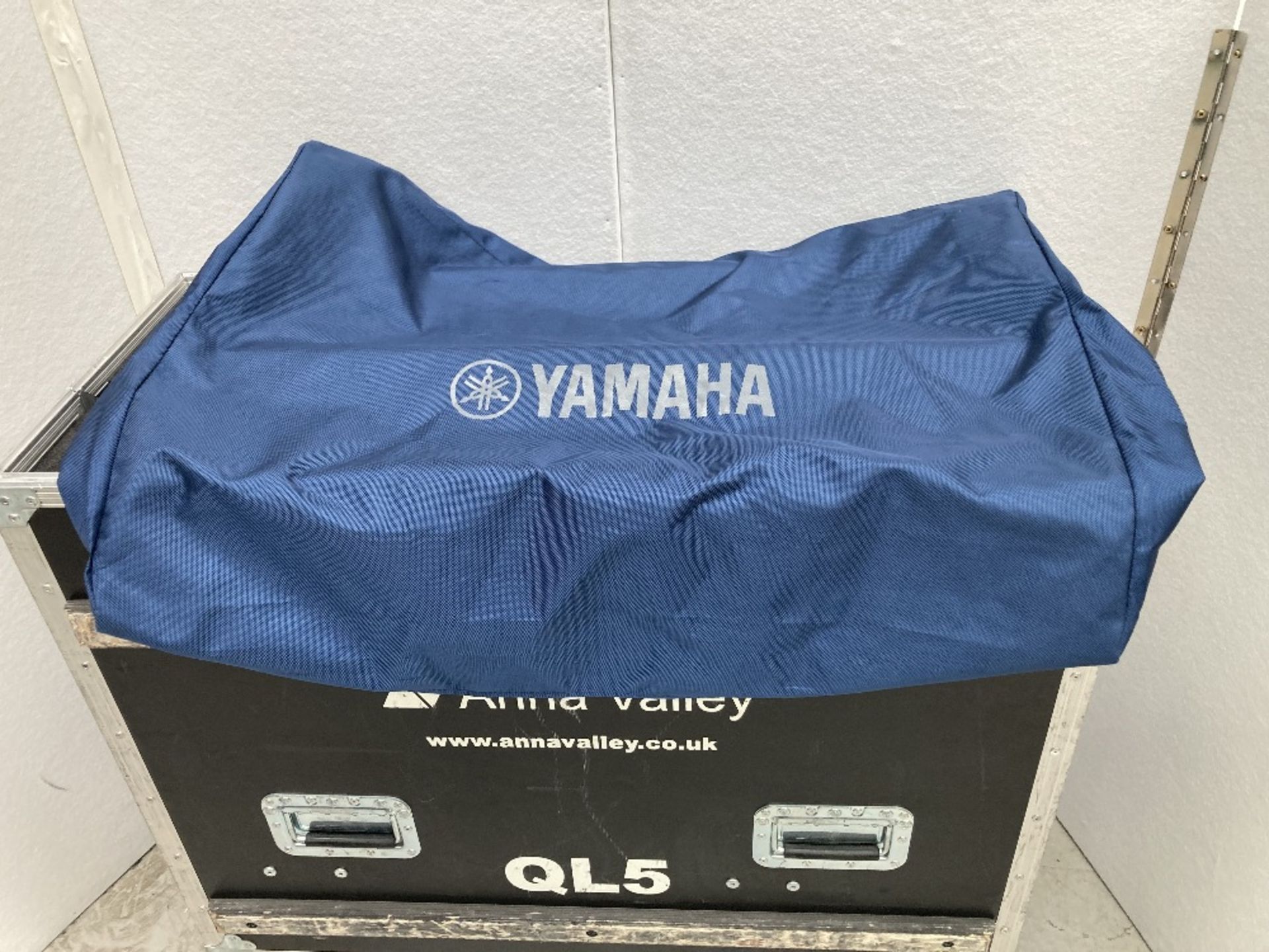 Yamaha QL5 Digital Mixing Console & Heavy Duty Mobile Flight Case - Image 15 of 16