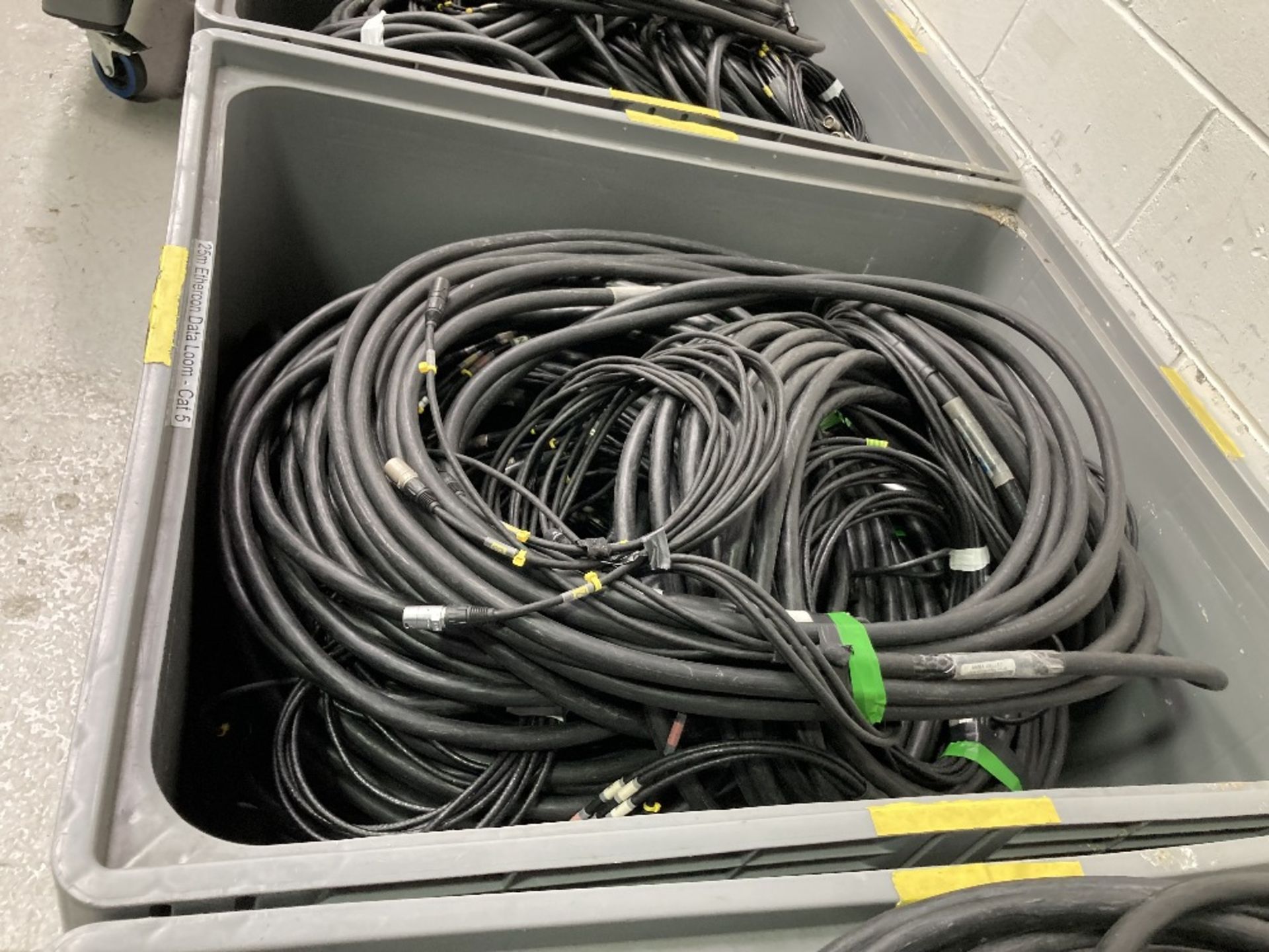 Quantity 25m Ethercon Data Loom CAT 5 Cables With Plastic Container - Image 3 of 4