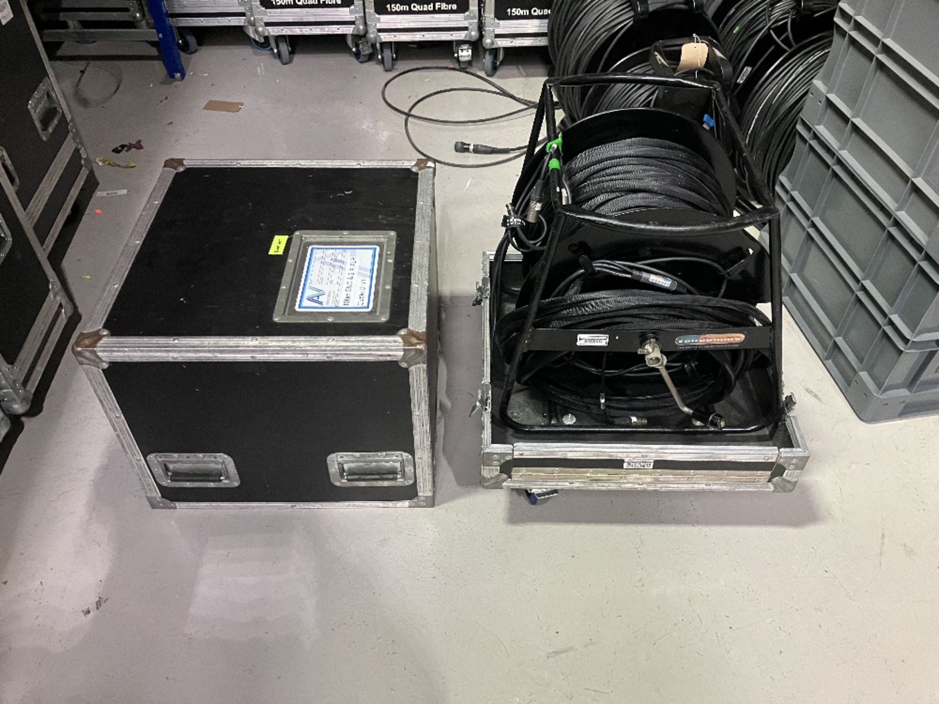 100m Bnc & (2) XLR Cables With Heavy Duty Mobile Flight Case - Image 3 of 10