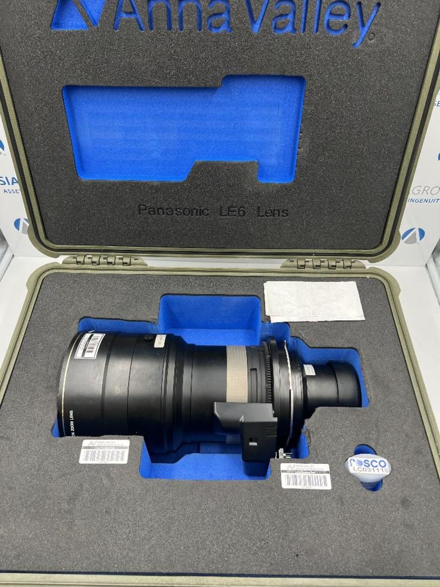 Panasonic ET-D75LE6 0.9-1.1 Zoom Lens With Carrier Case - Image 7 of 8
