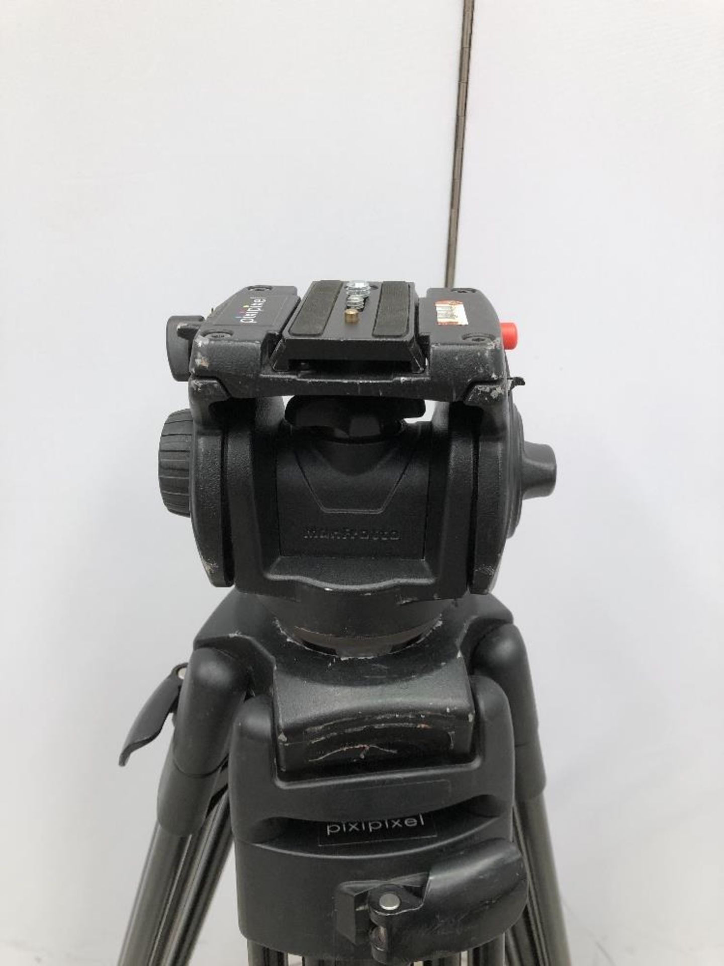 Manfrotto PT525 525V/MK29 Protouch Camera Tripod With Manfrotto 501HD Fluid Head - Image 4 of 6