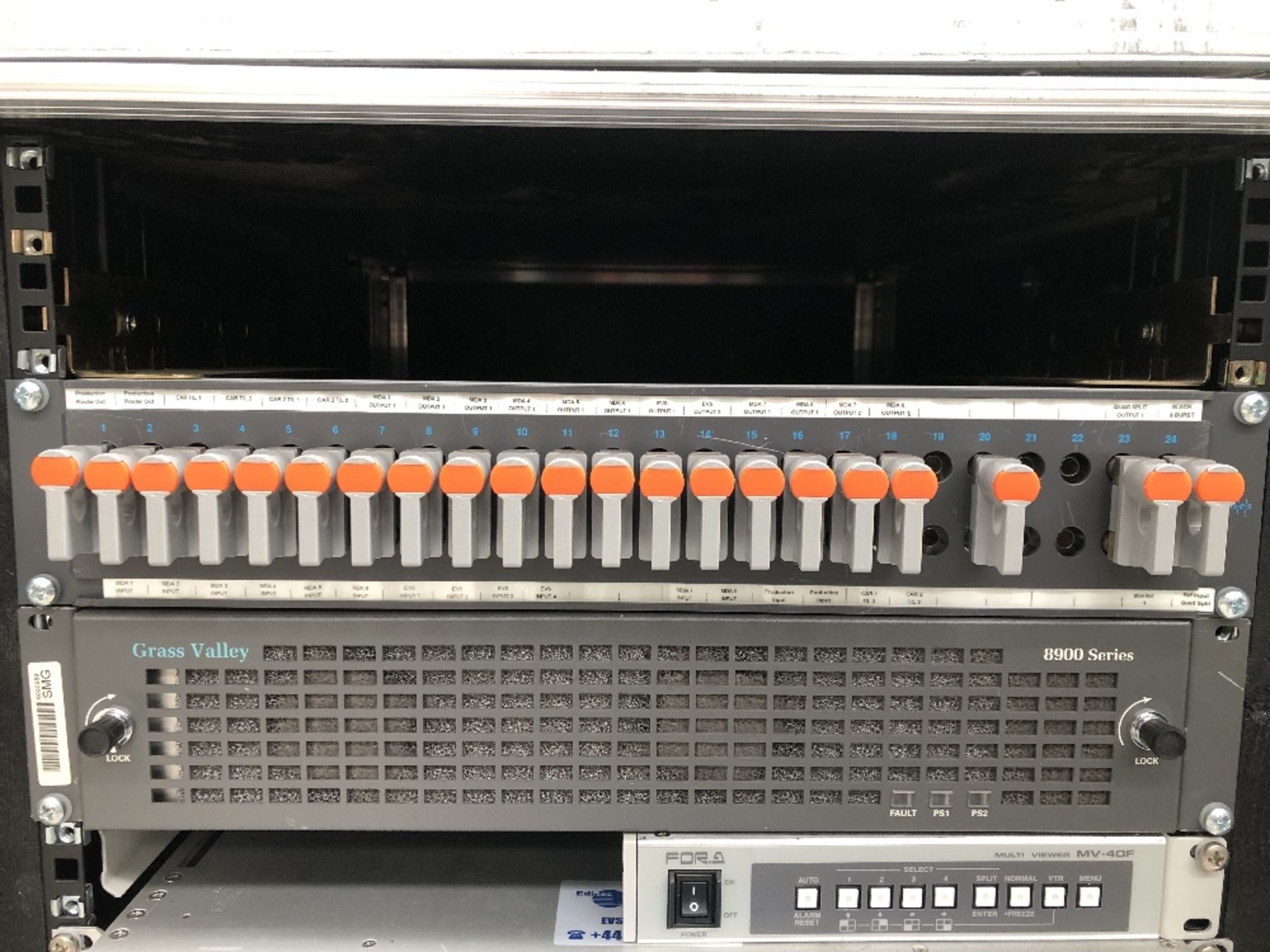 EVS XT3 ChannelMAX 12-Channel Production Server With Ancillary Equipment & Mobile Rack Flight case - Bild 3 aus 6