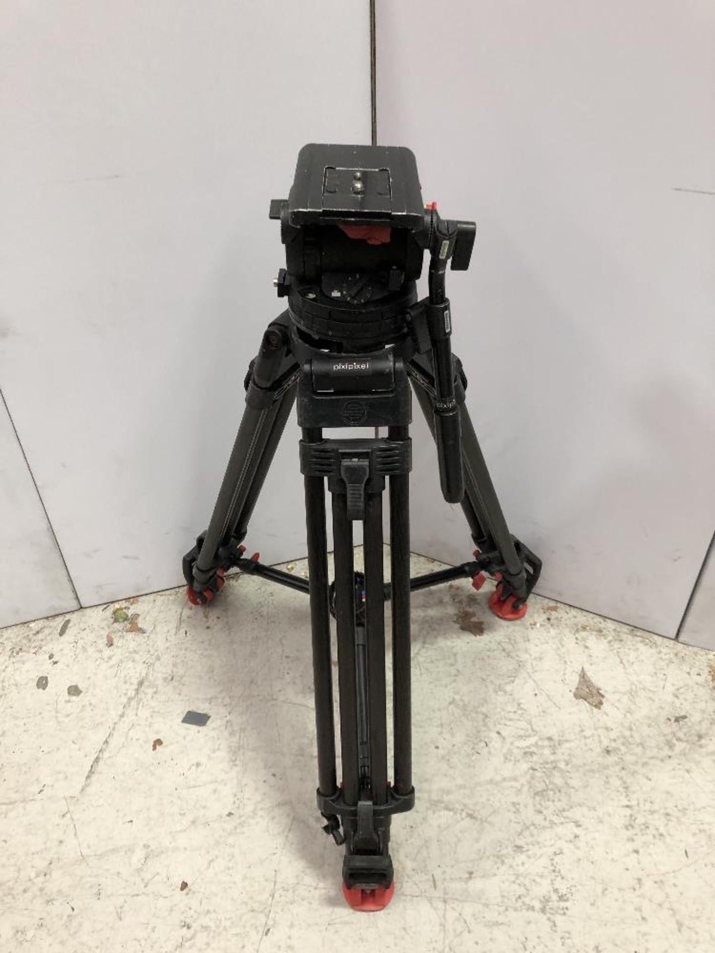 Sachtler 25 Plus Telescopic Camera Tripod With Fluid Head And Plastic Carry Hex Hard Case