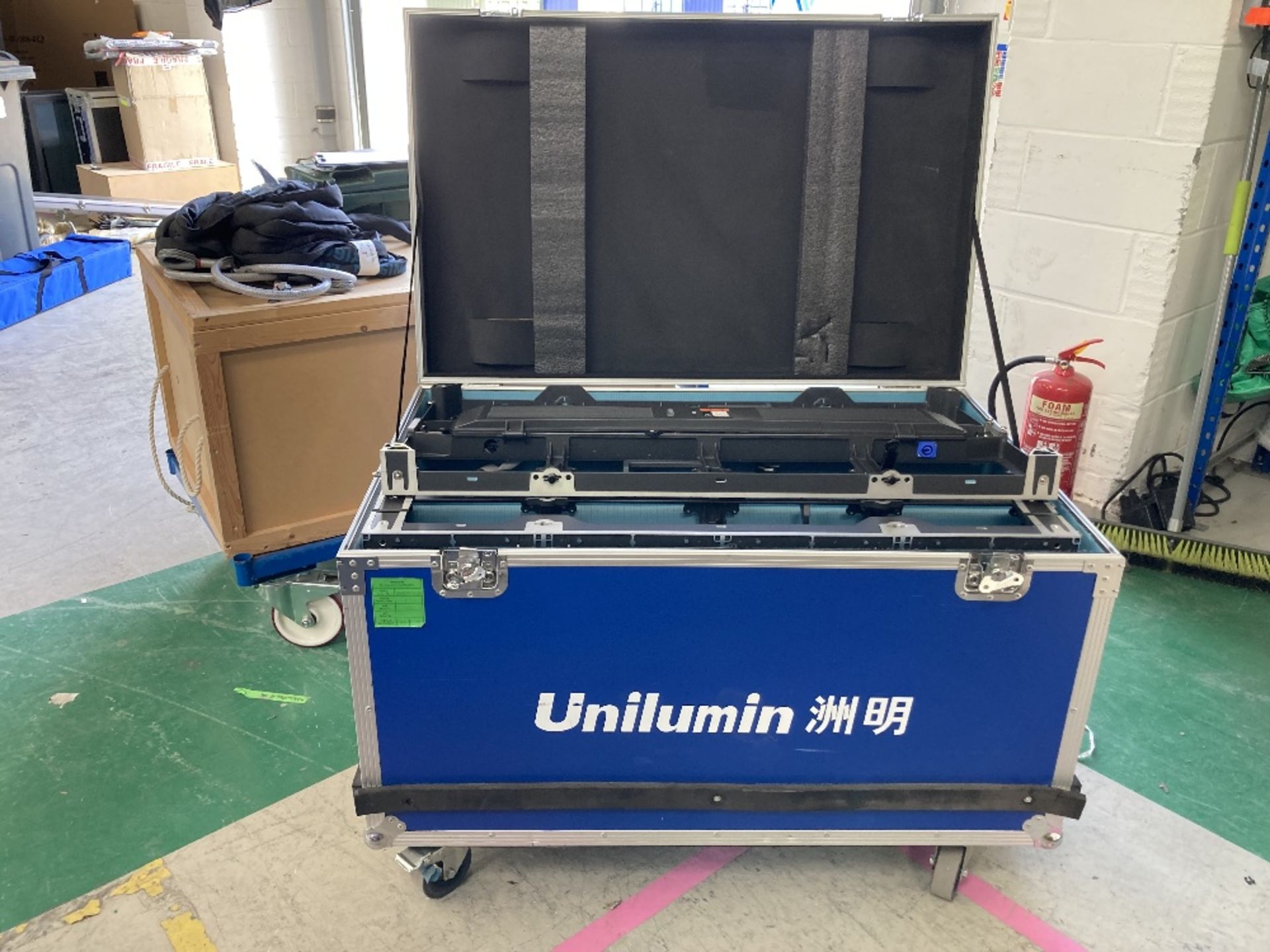 (32) Unilumin USLIM3 LED Panels, (3) Unilumin USLIM3 Frames & Heavy Duty Mobie Flight Case - Image 9 of 11