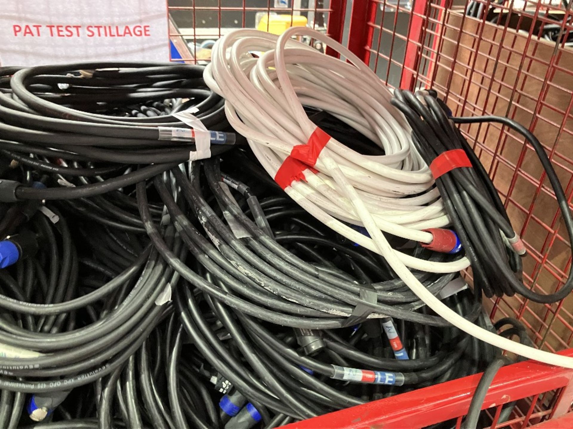 Large Quantity of 5m & 10m NL4-4 Core Speaker Cable with Steel Fabricated Stillage - Bild 4 aus 5