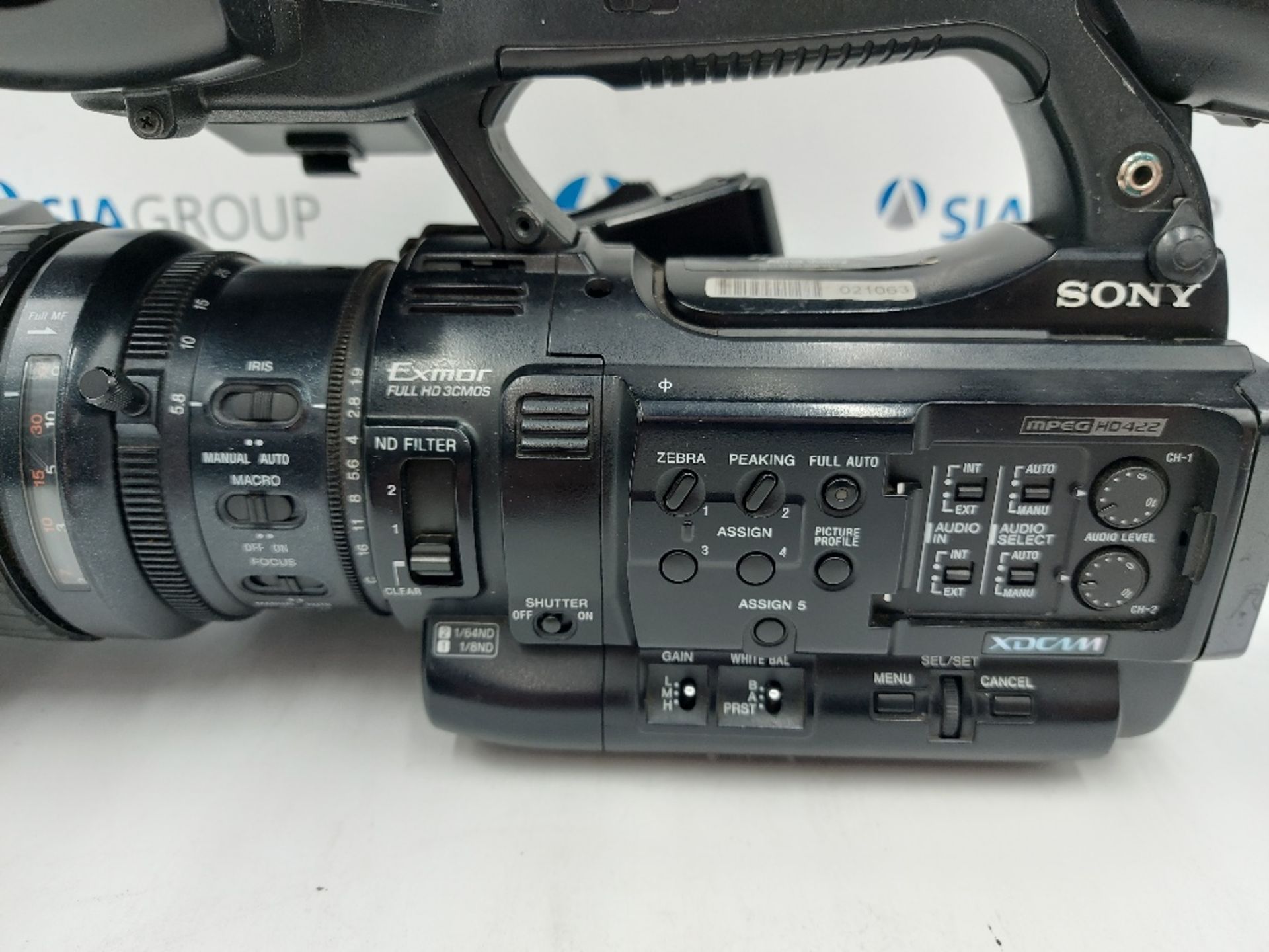 Sony PMW-200 Camcorder Kit - Image 5 of 14