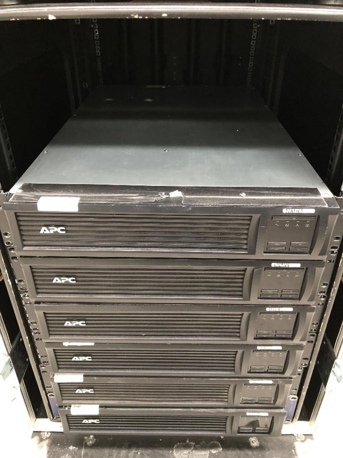 16U Shock Mount Rack Mobile Deep Flight case With (6) APC Smart-UPS ...