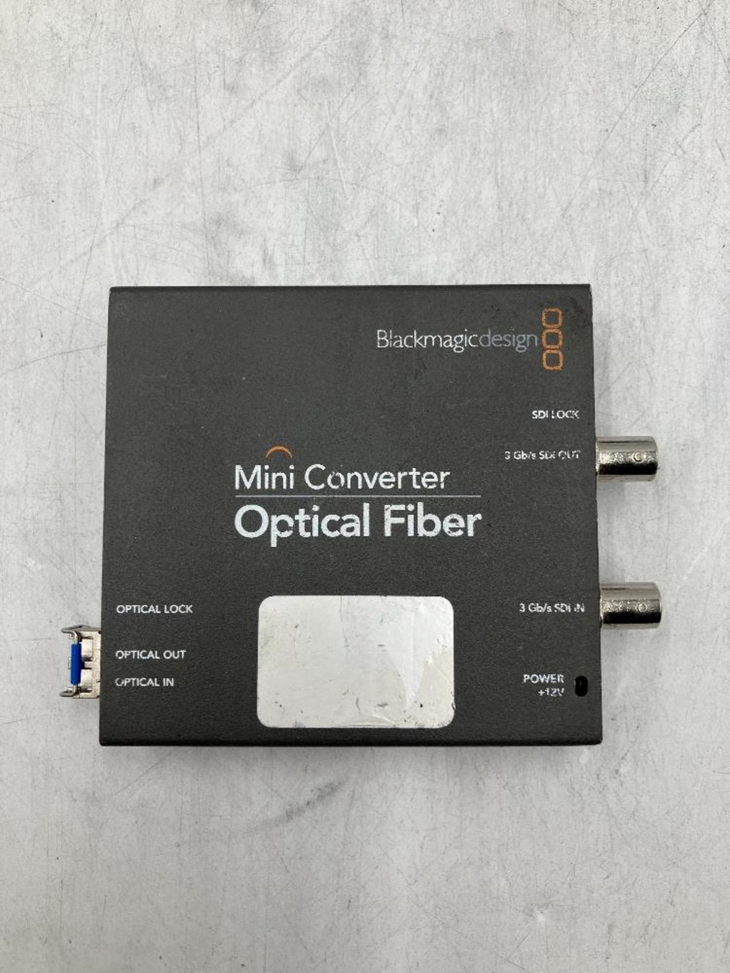 Blackmagic Mini Optical Fibre to SDI Bidirectional Converter With Power Cable & Plastic Carry Case - Image 3 of 5