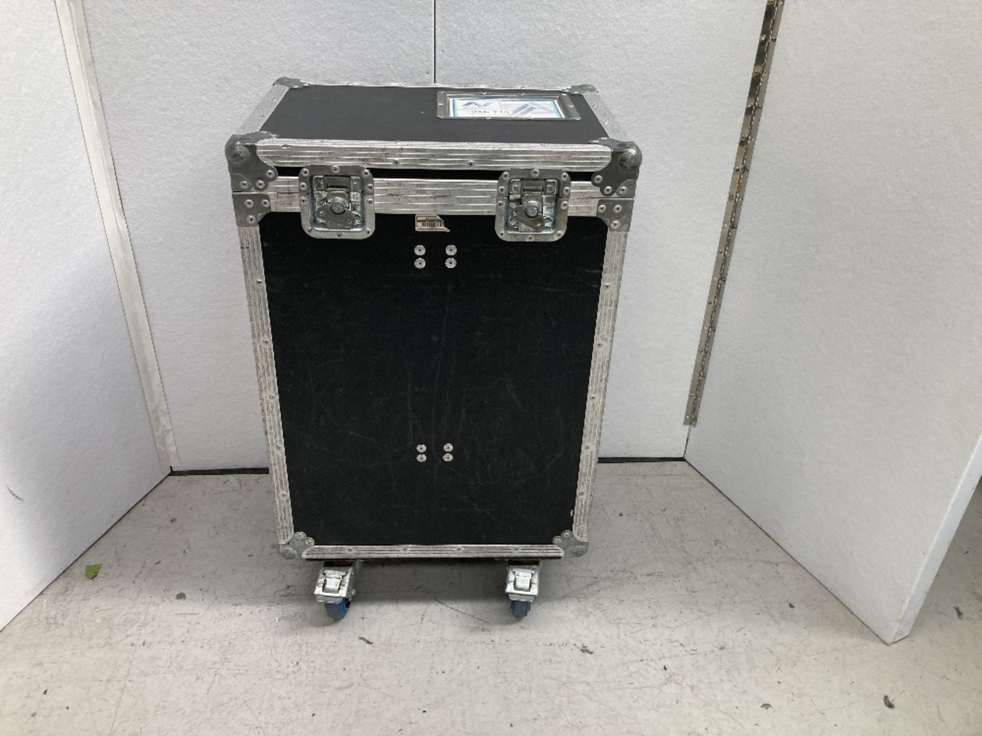 (2) d&b T10 Loudspeakers & Heavy Duty Mobile Flight Case - Image 8 of 8