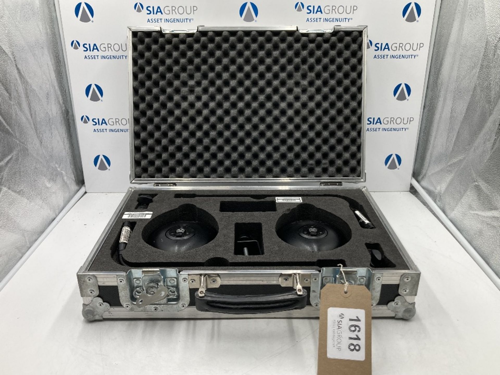 Audio Technica ES915C Microphones & Heavy Duty Case