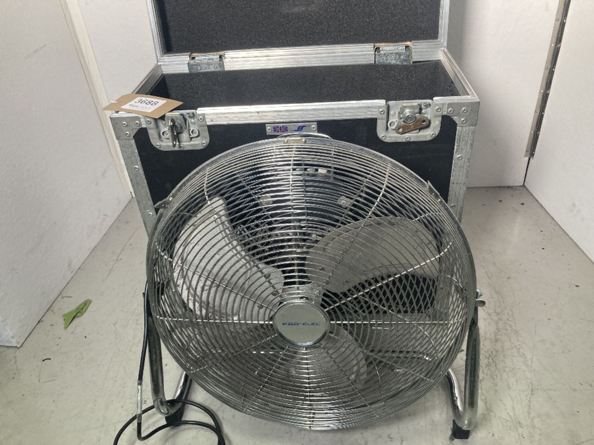 18" Heavy Duty Fan