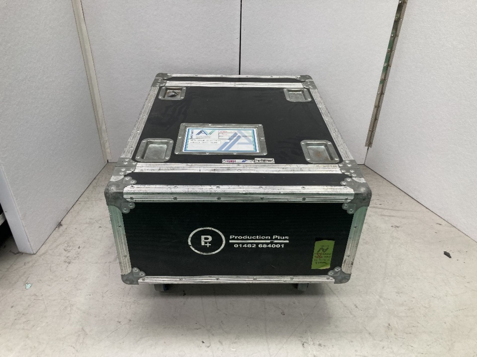 Nexo NXAMP4x2 Audio Amplifier & Heavy Duty Mobile Flight Case - Image 8 of 9